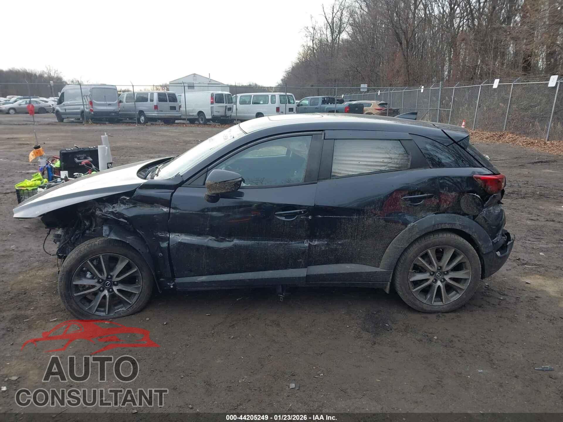MAZDA CX-3 2017 - JM1DKFC72H0141302