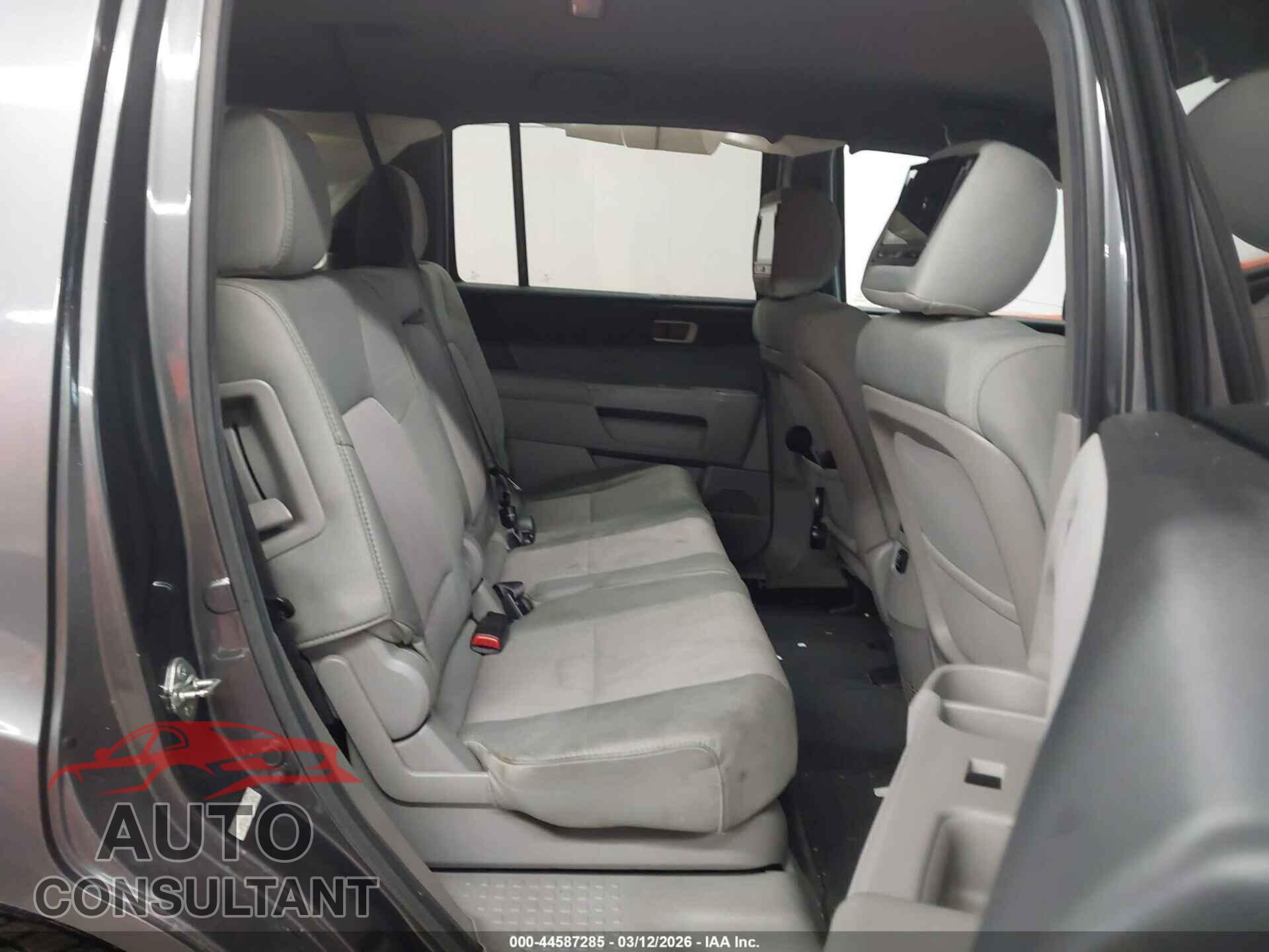 HONDA PILOT 2012 - 5FNYF4H42CB052705