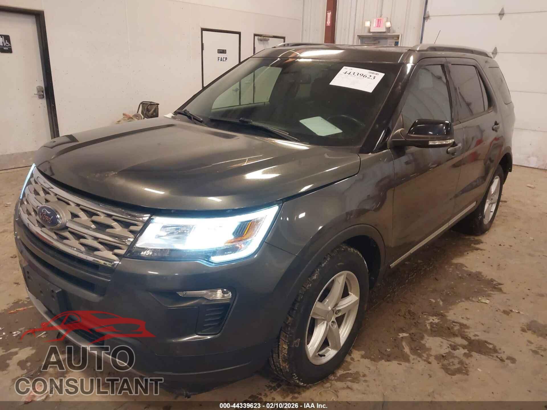 FORD EXPLORER 2018 - 1FM5K7D80JGB98429