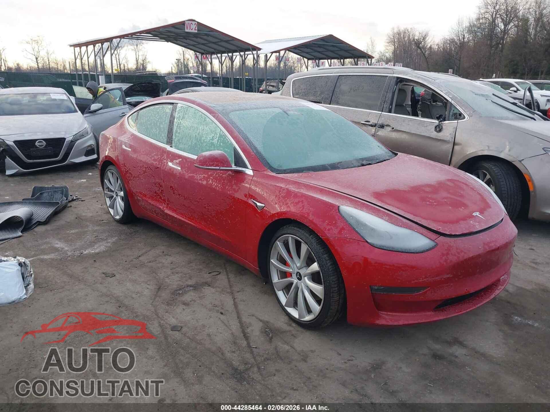 TESLA MODEL 3 2018 - 5YJ3E1EB3JF063174