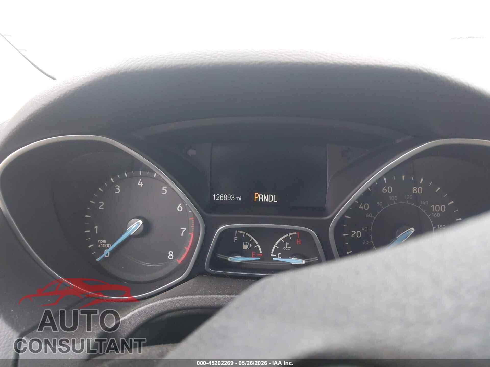 FORD FOCUS 2015 - 1FADP3F22FL221894