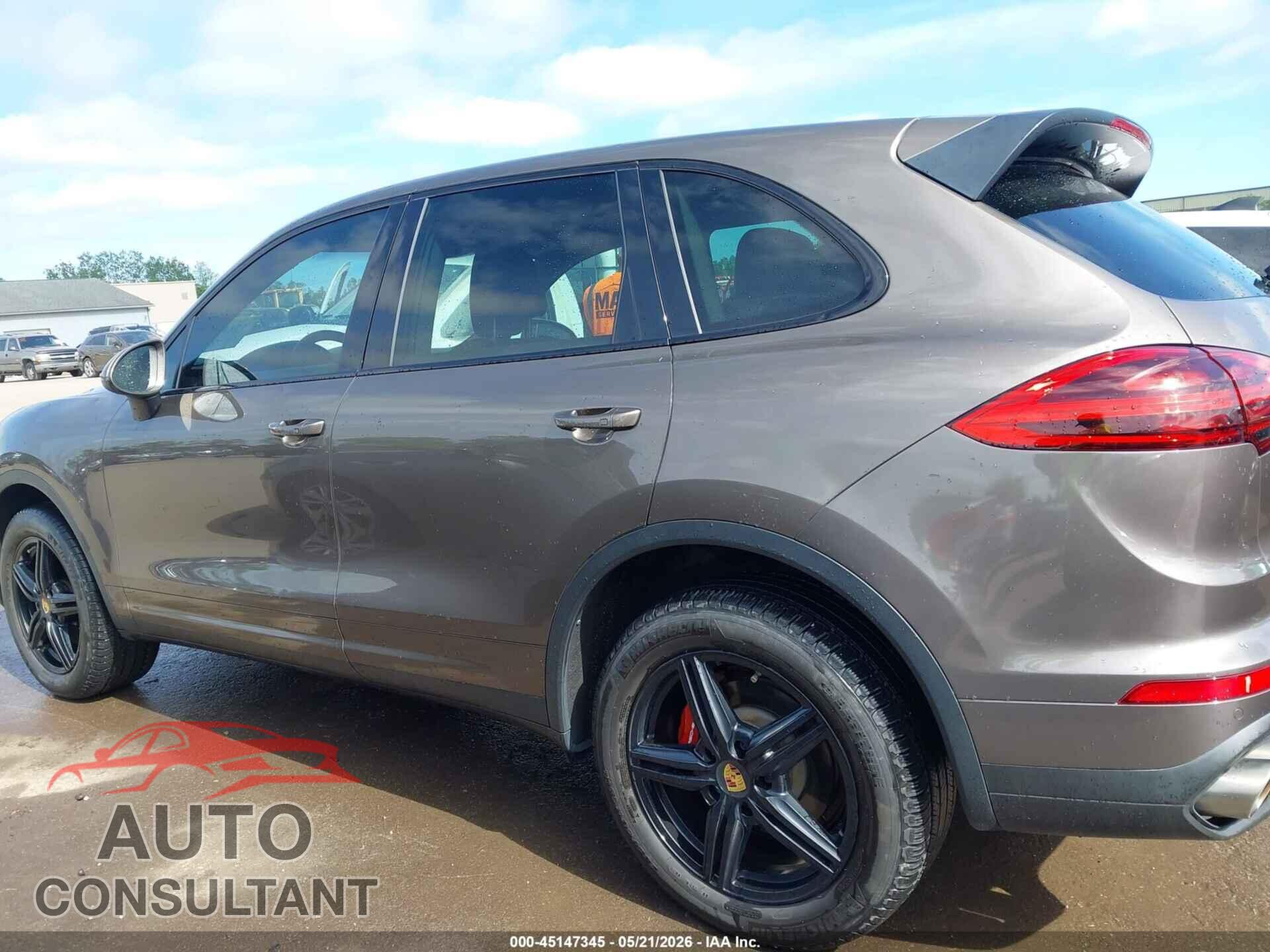 PORSCHE CAYENNE 2015 - WP1AB2A26FLA59943