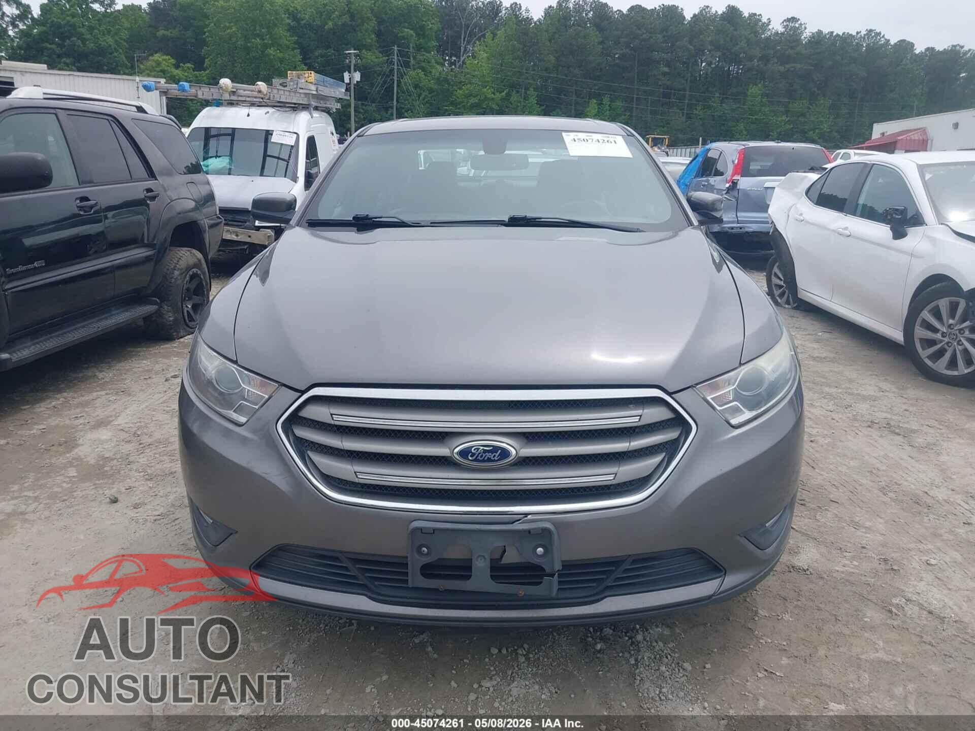 FORD TAURUS 2013 - 1FAHP2E81DG105092