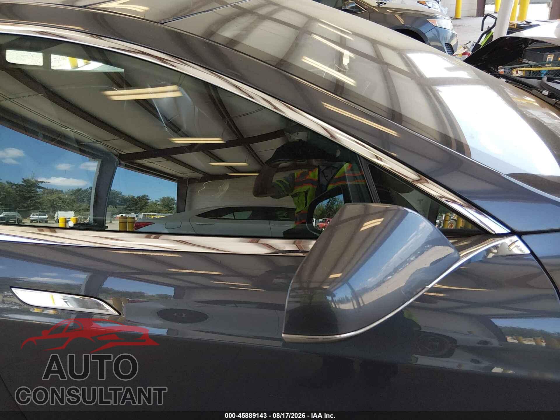 TESLA MODEL S 2015 - 5YJSA1E29FF115079