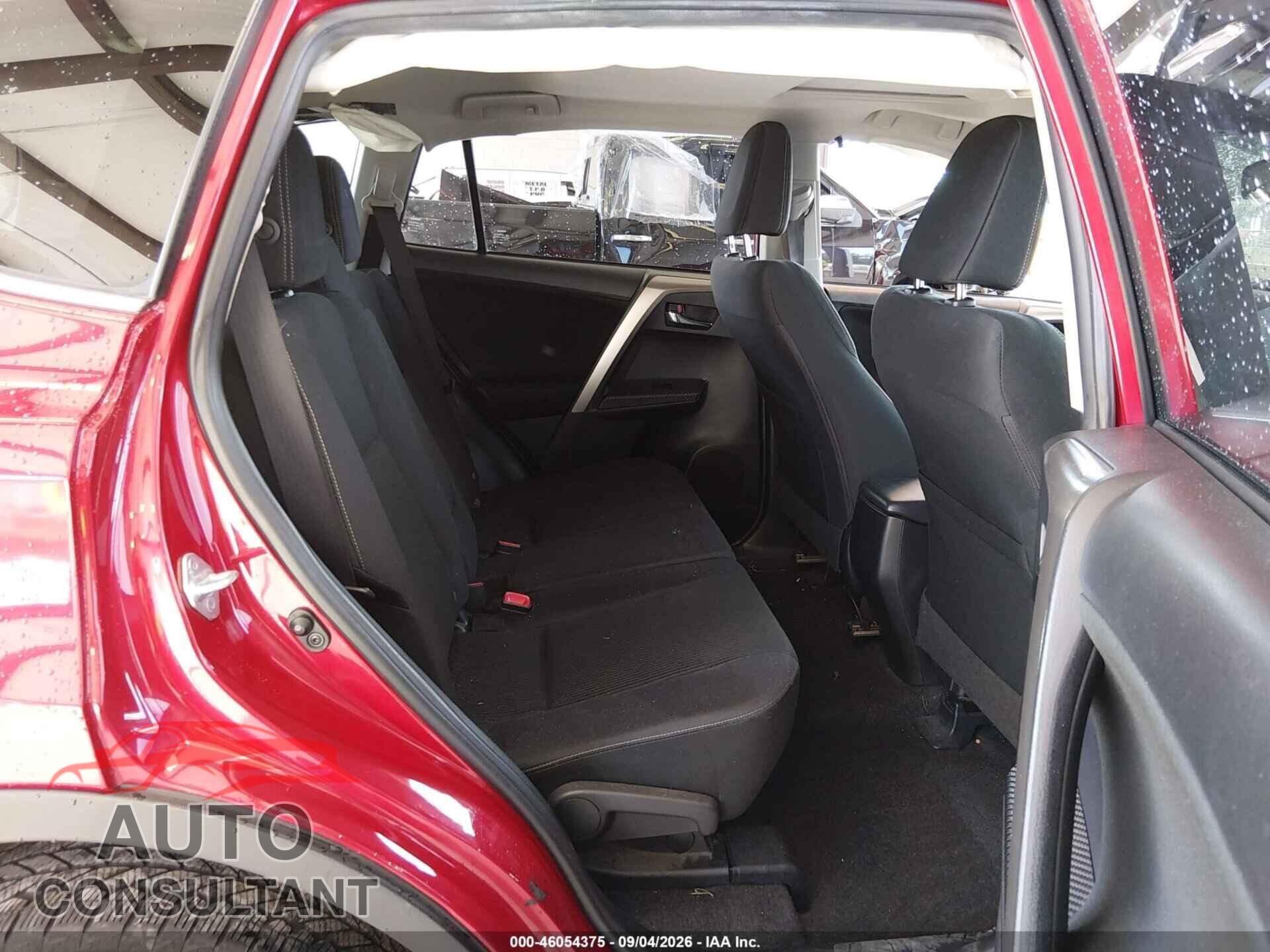 TOYOTA RAV4 2015 - JTMRFREV9FD099885