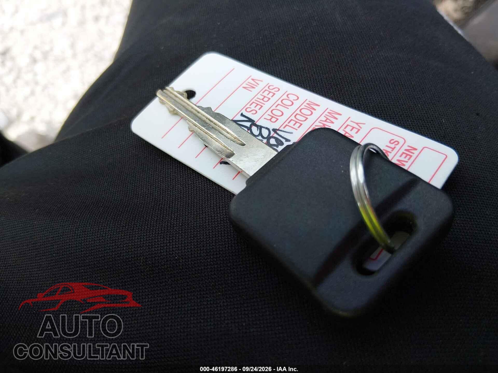 NISSAN VERSA NOTE 2015 - 3N1CE2CP6FL448177