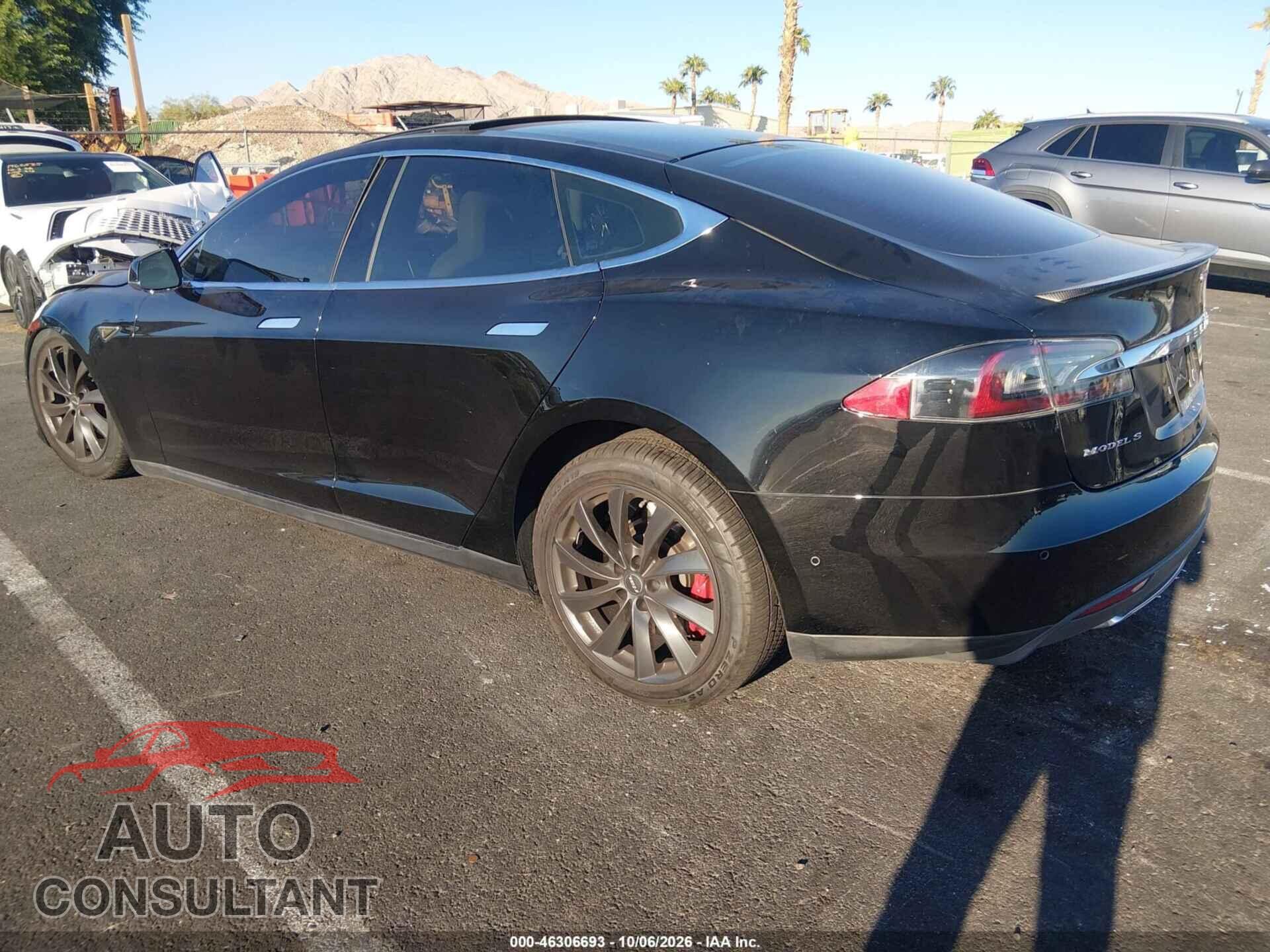 TESLA MODEL S 2014 - 5YJSA1H20EFP64263