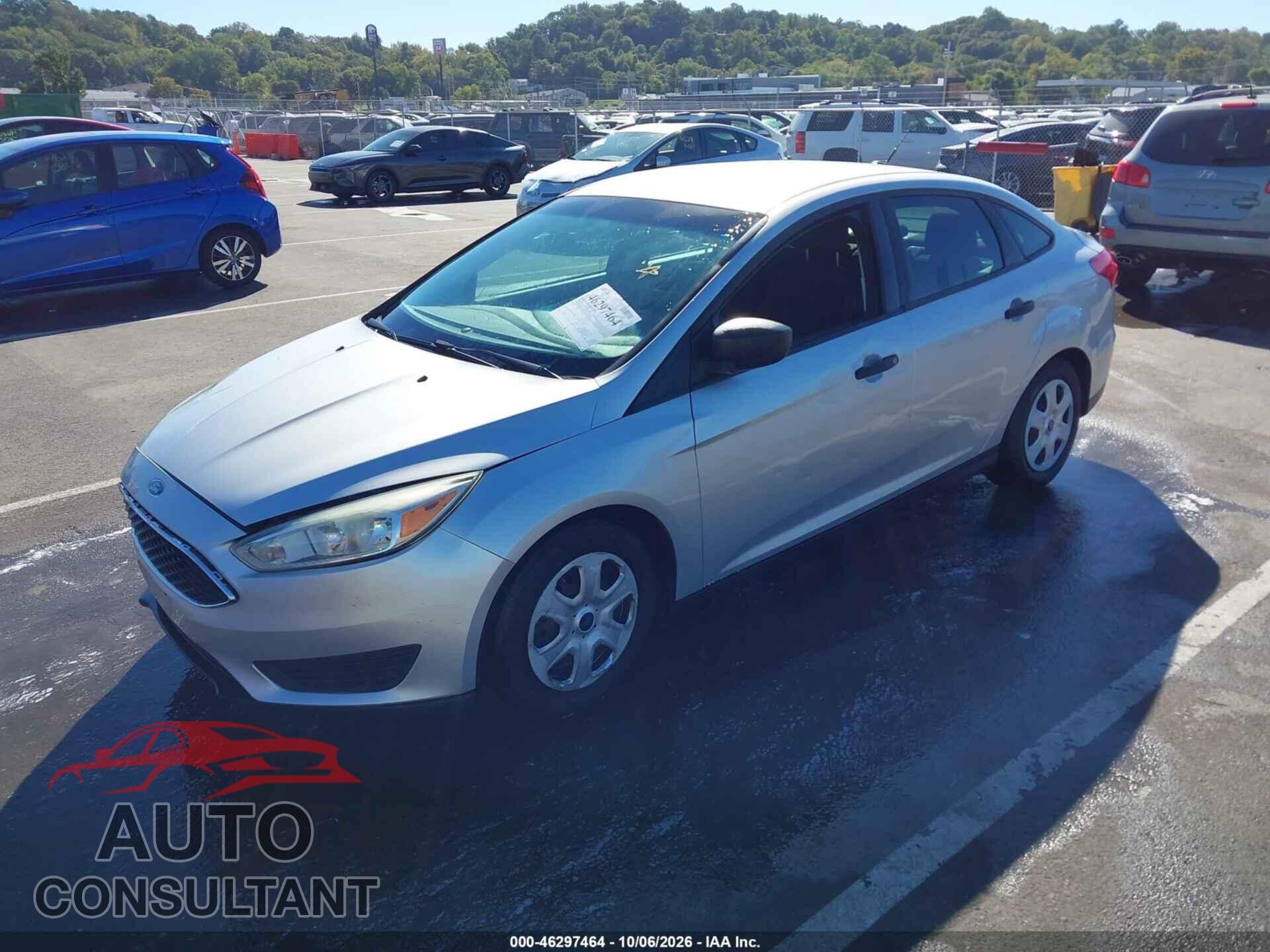 FORD FOCUS 2015 - 1FADP3E25FL261338
