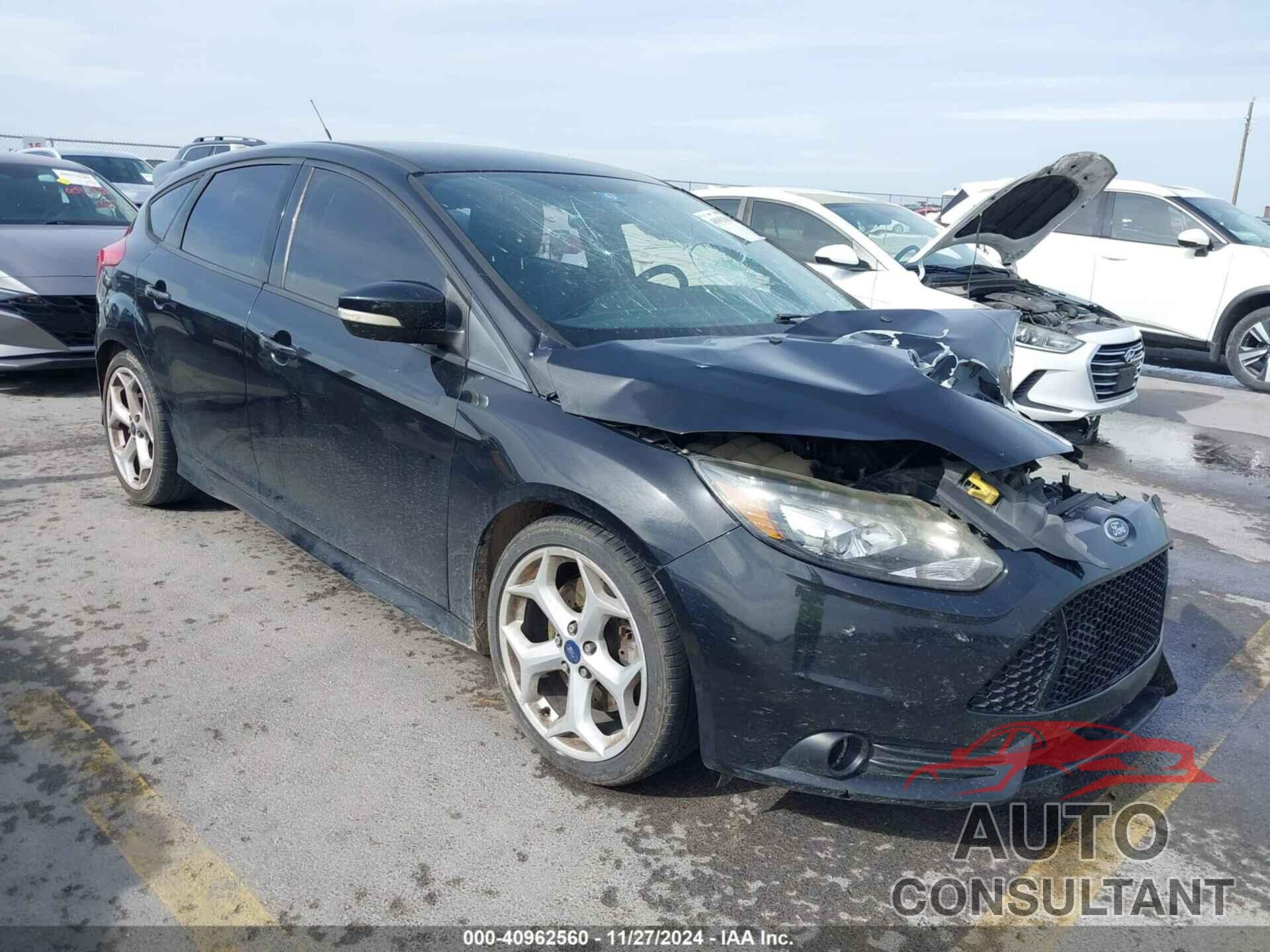 FORD FOCUS ST 2013 - 1FADP3L98DL318757