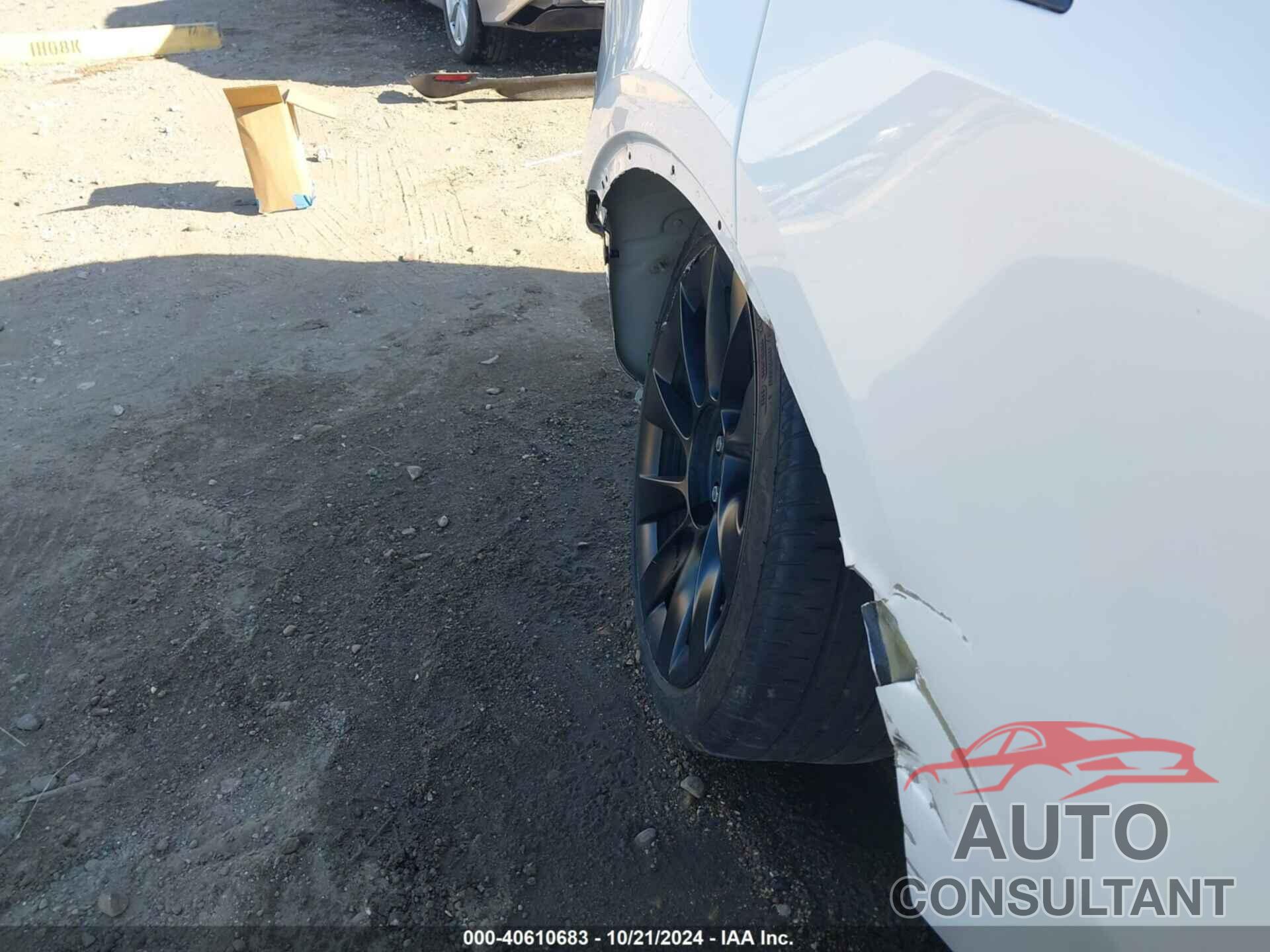 TESLA MODEL Y 2023 - 7SAYGDEE5PA148019