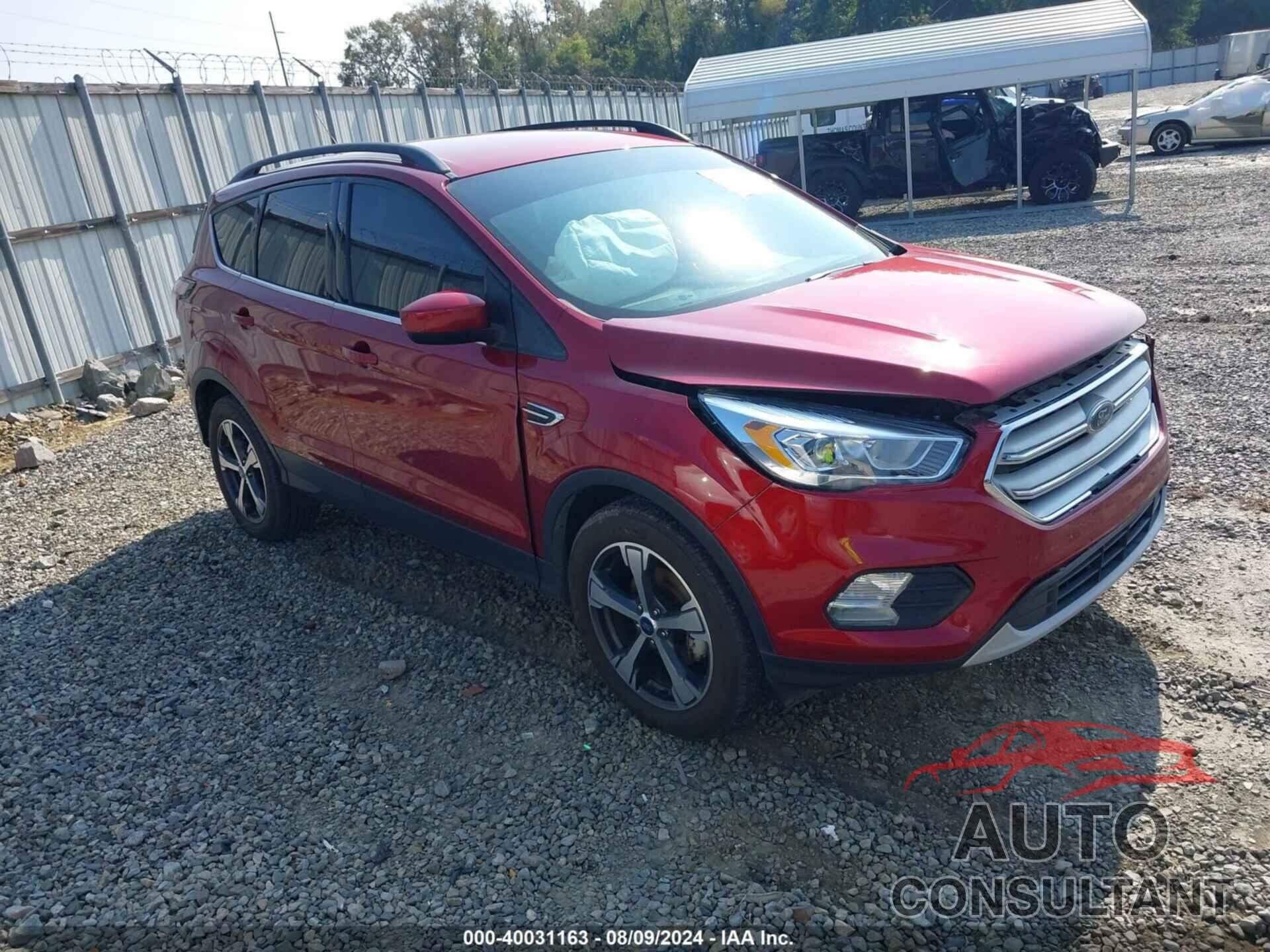 FORD ESCAPE 2018 - 1FMCU0HD5JUB67209