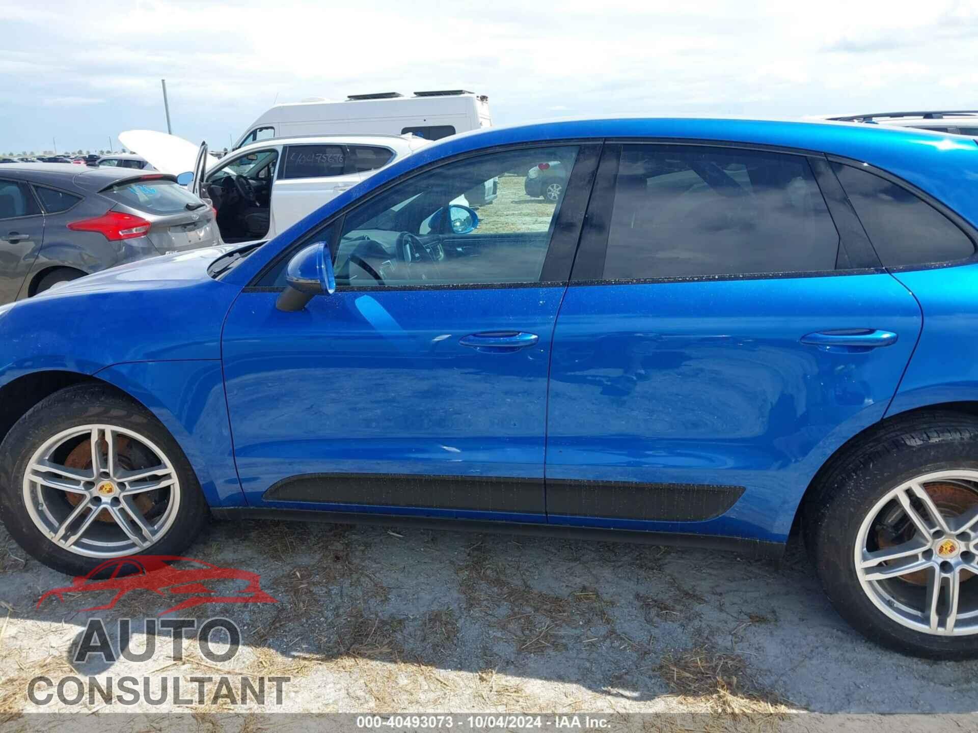 PORSCHE MACAN 2017 - WP1AA2A5XHLB02275