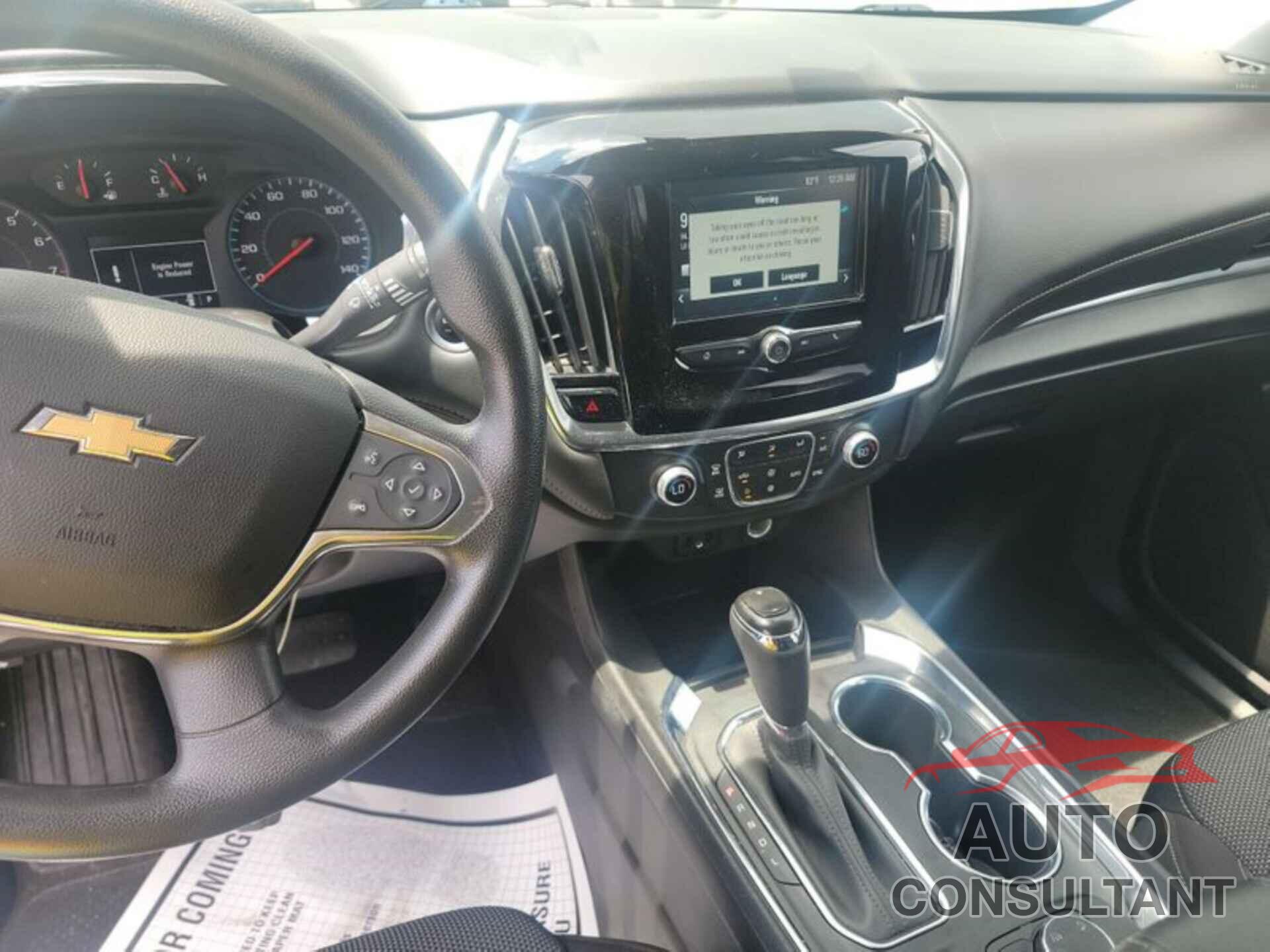 CHEVROLET TRAVERSE 2018 - 1GNEVFKW1JJ196299