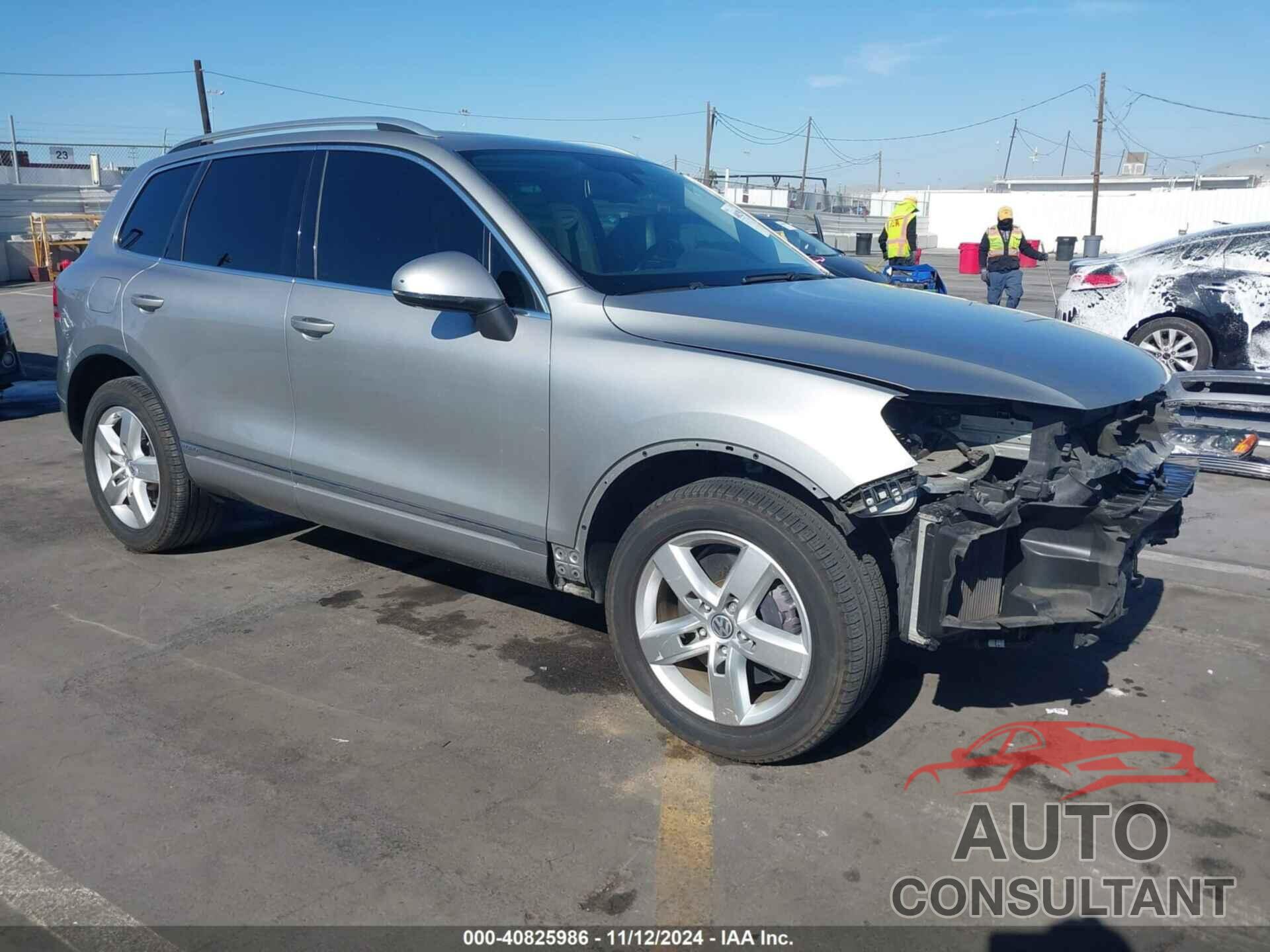 VOLKSWAGEN TOUAREG HYBRID 2012 - WVGEG9BP2CD007301