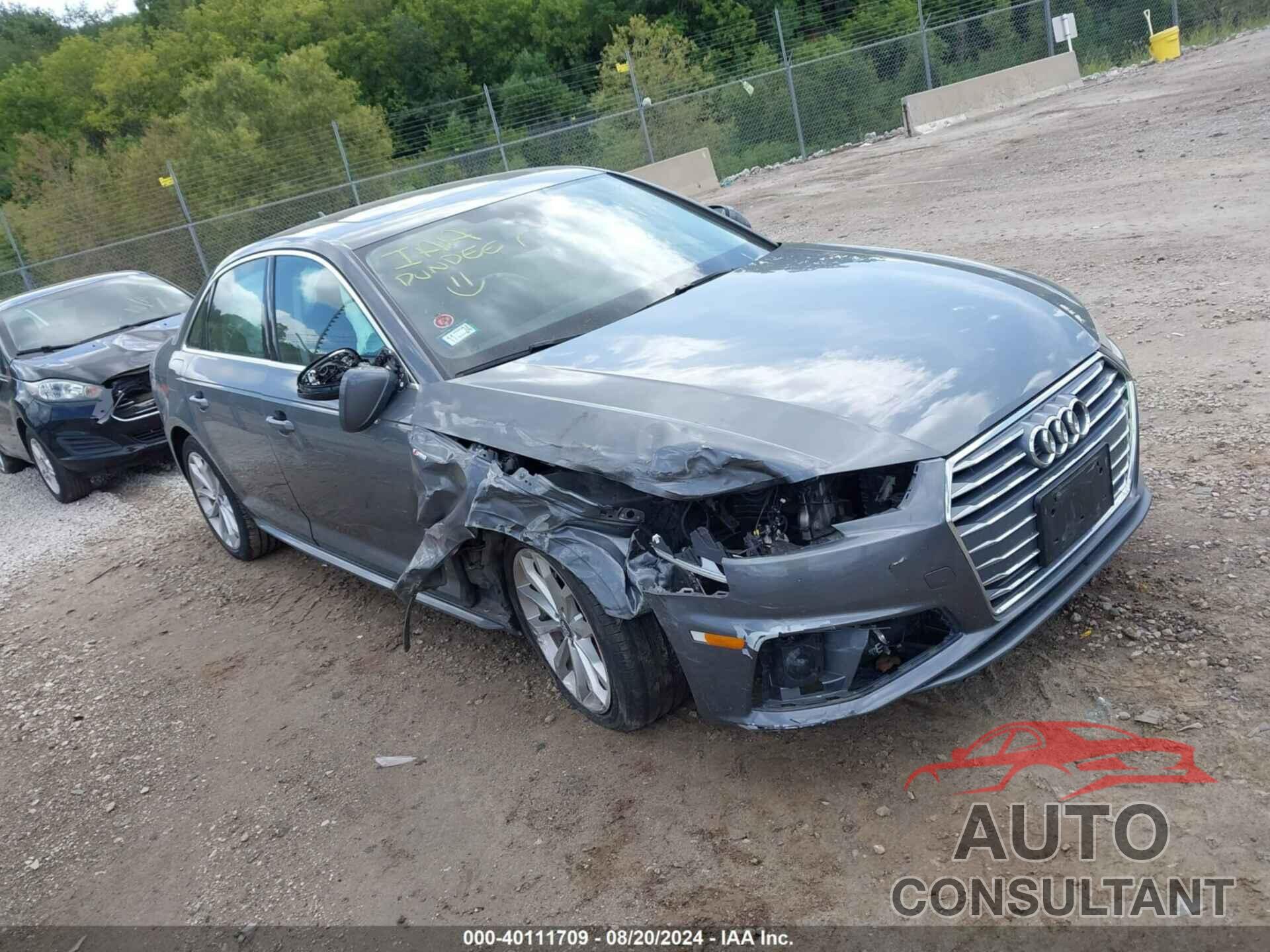 AUDI A4 2019 - WAUDNAF49KA116276