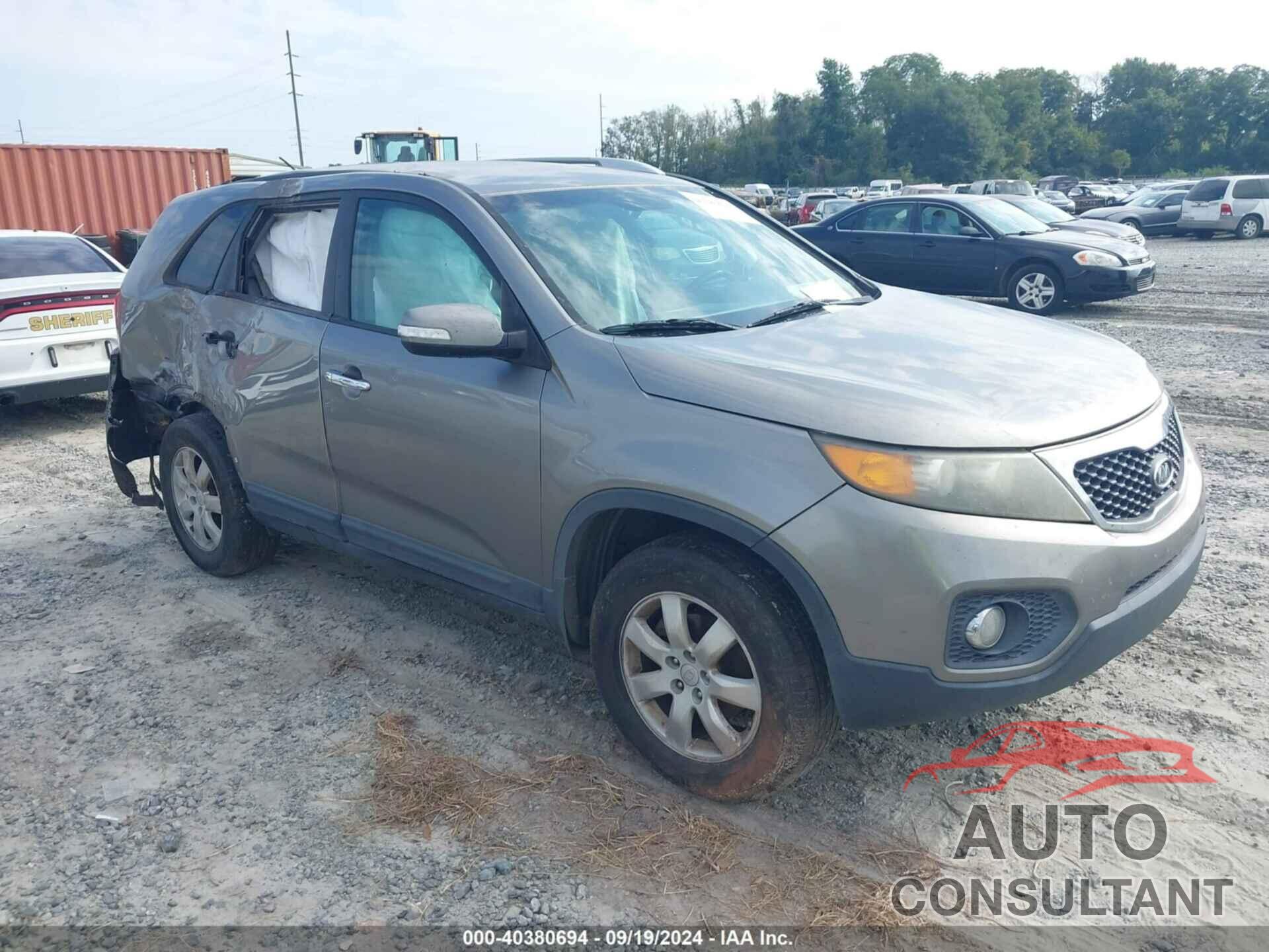 KIA SORENTO 2011 - 5XYKT3A14BG060921