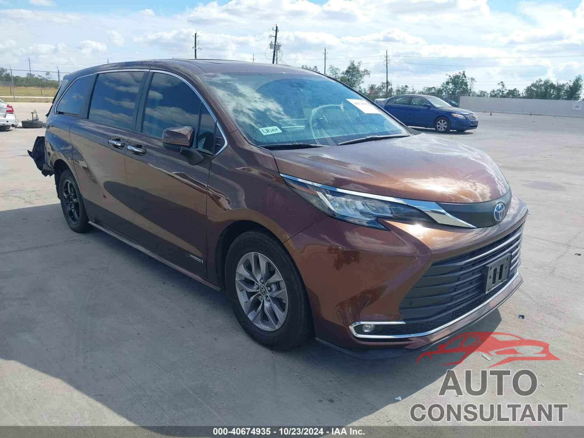 TOYOTA SIENNA 2021 - 5TDYSKFC9MS008904