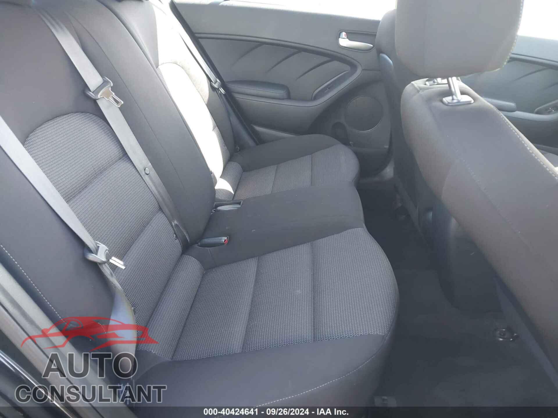 KIA FORTE 2017 - 3KPFK4A70HE024910
