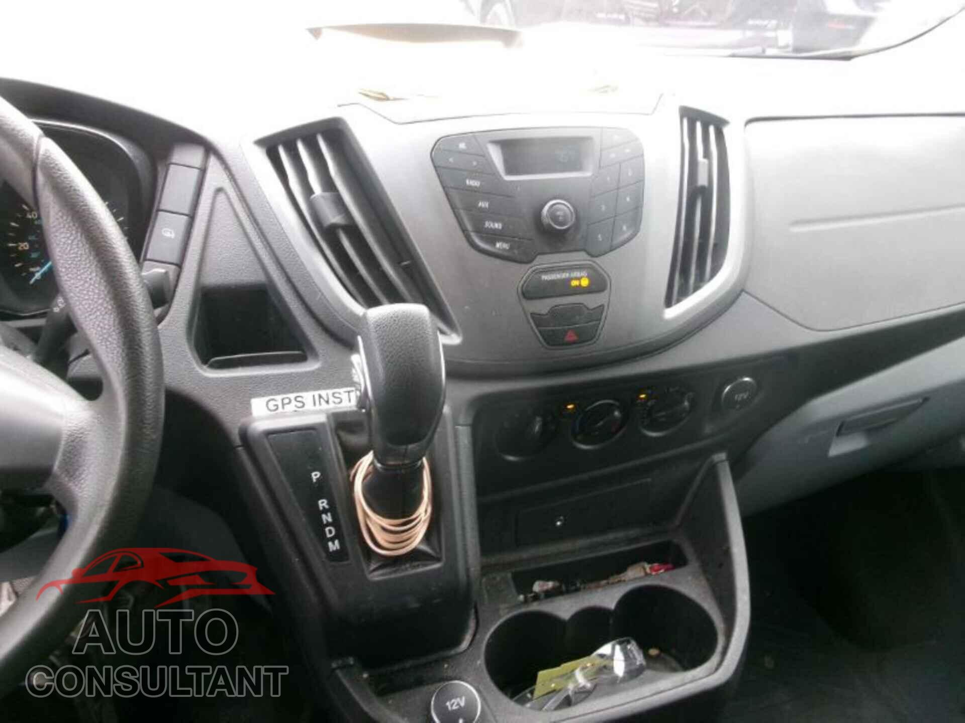 FORD TRANSIT 2017 - 1FTYR2CM9HKB37148