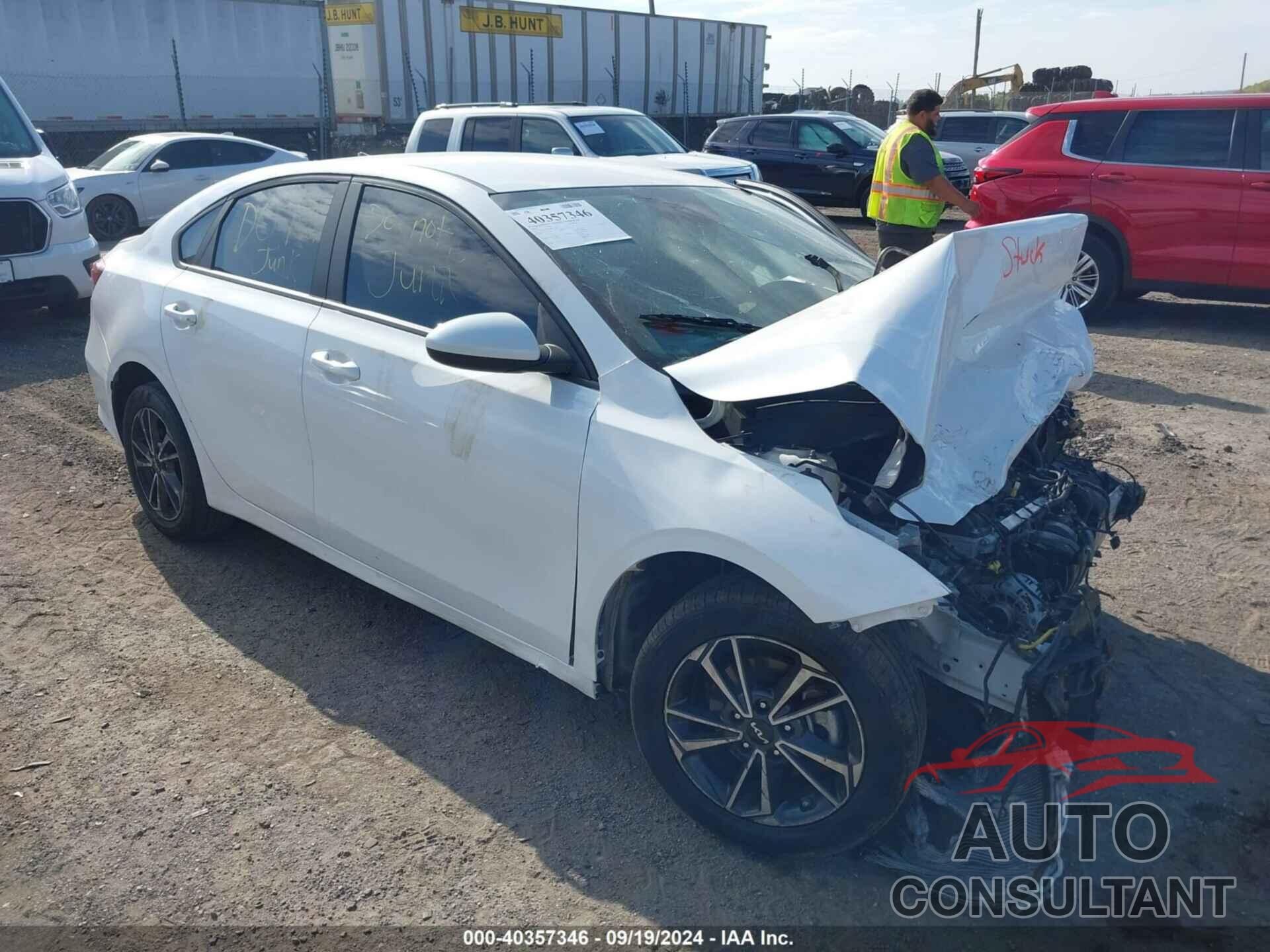 KIA FORTE 2023 - 3KPF24AD1PE571740