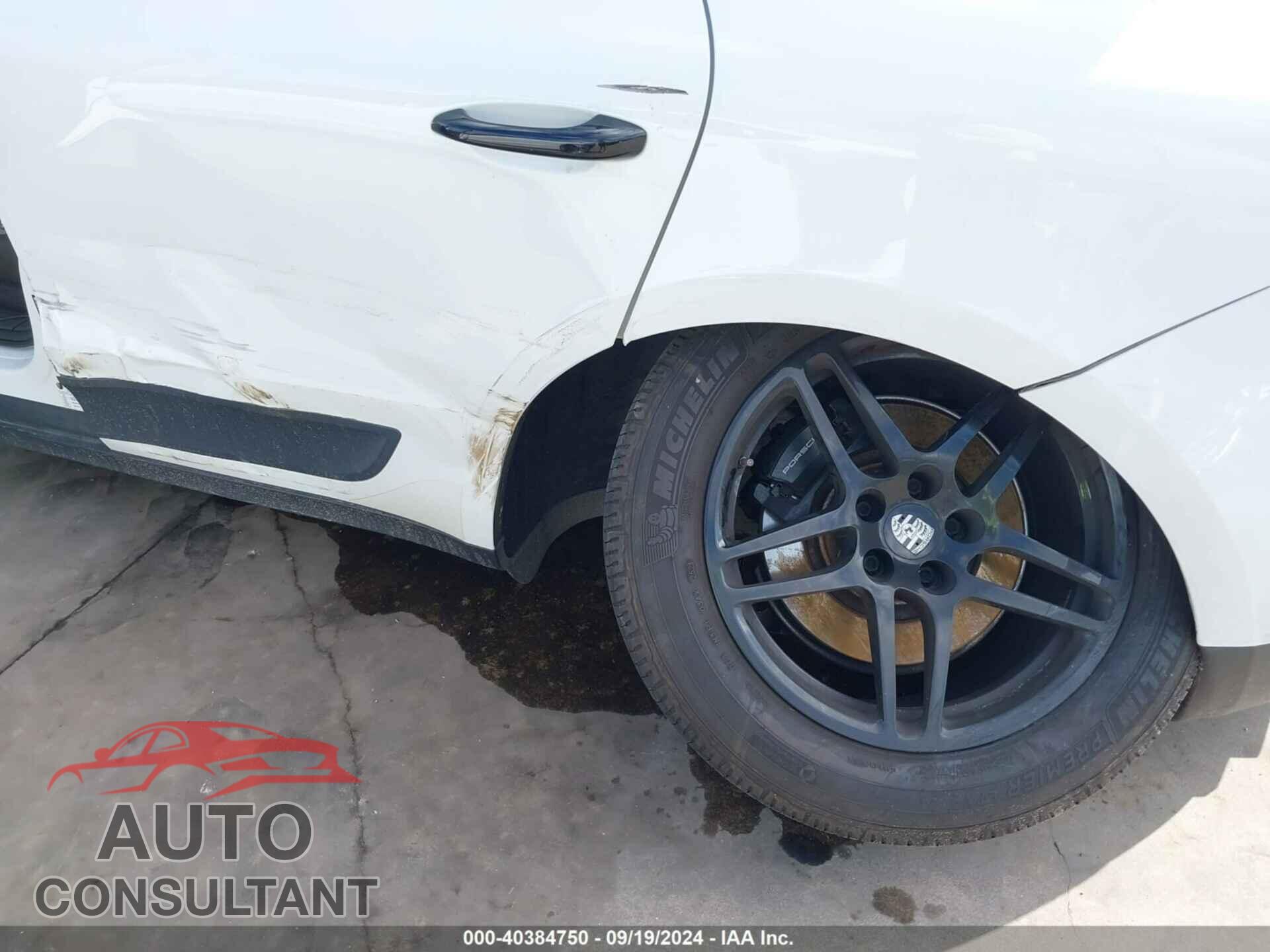 PORSCHE MACAN 2018 - WP1AA2A5XJLB03321