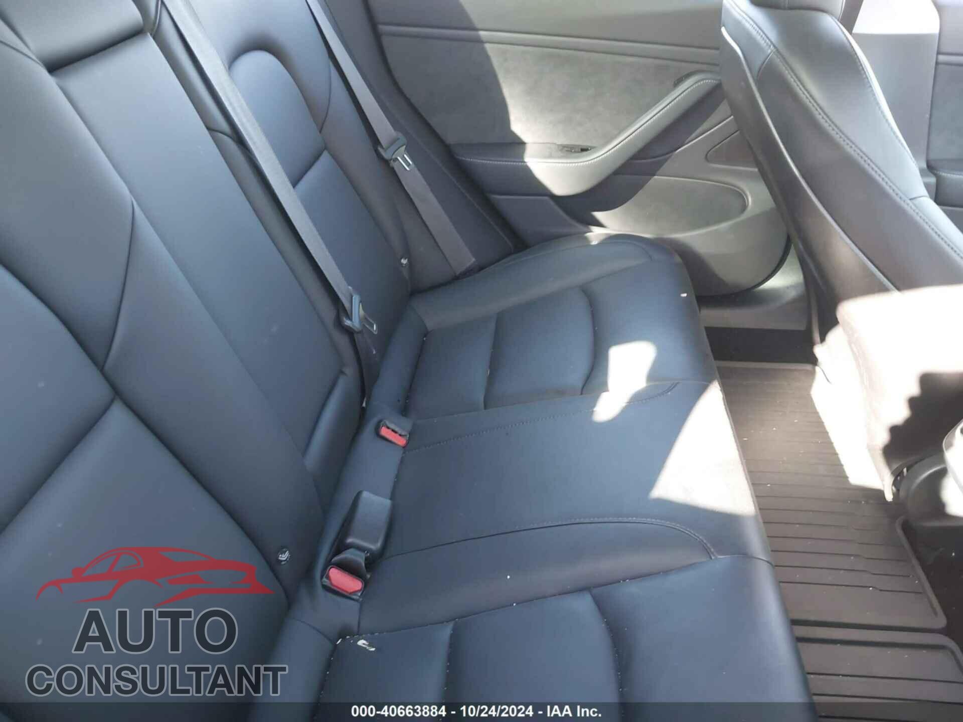 TESLA MODEL 3 2018 - 5YJ3E1EA1JF019973
