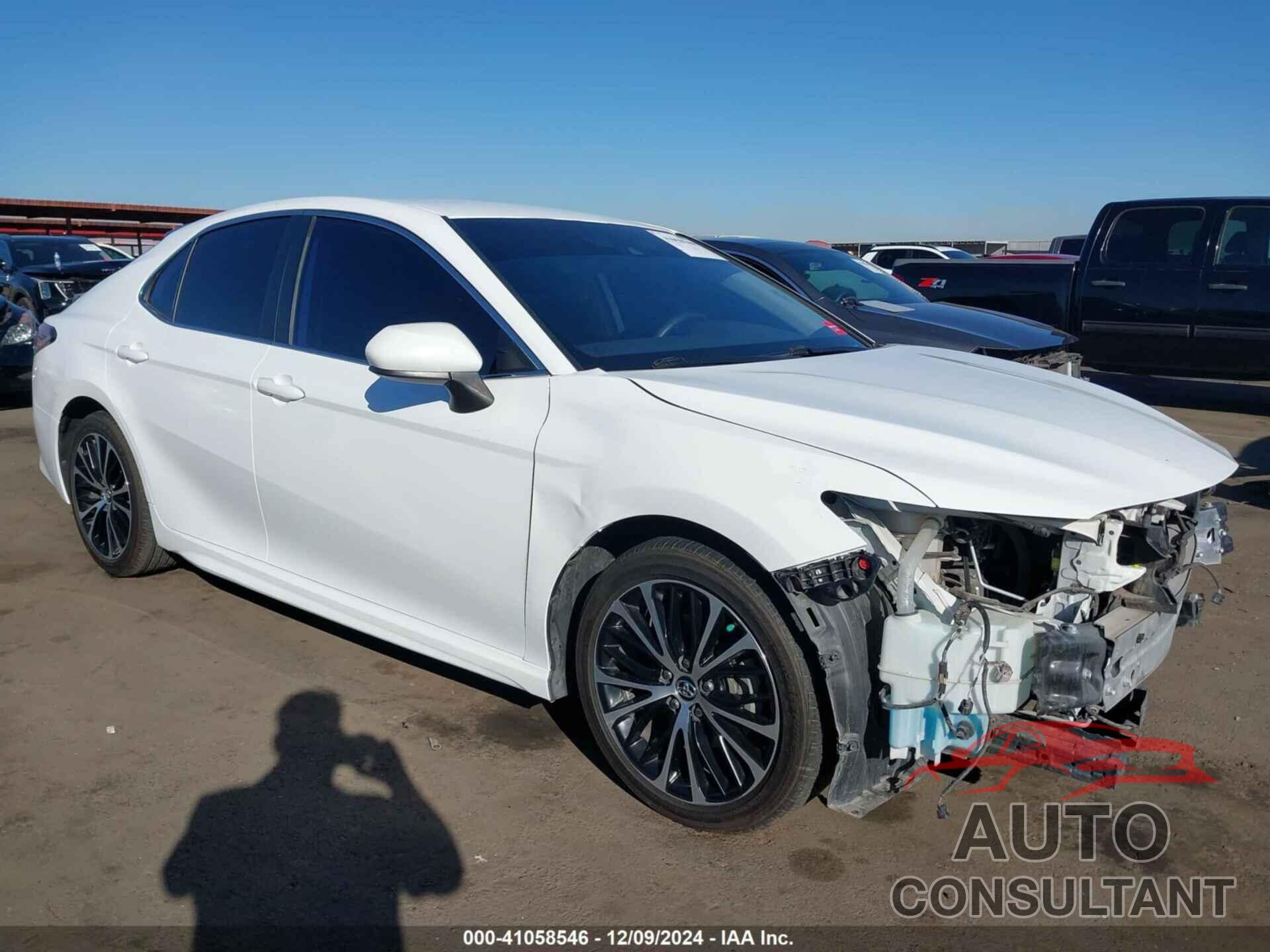 TOYOTA CAMRY 2019 - 4T1B11HK2KU778826