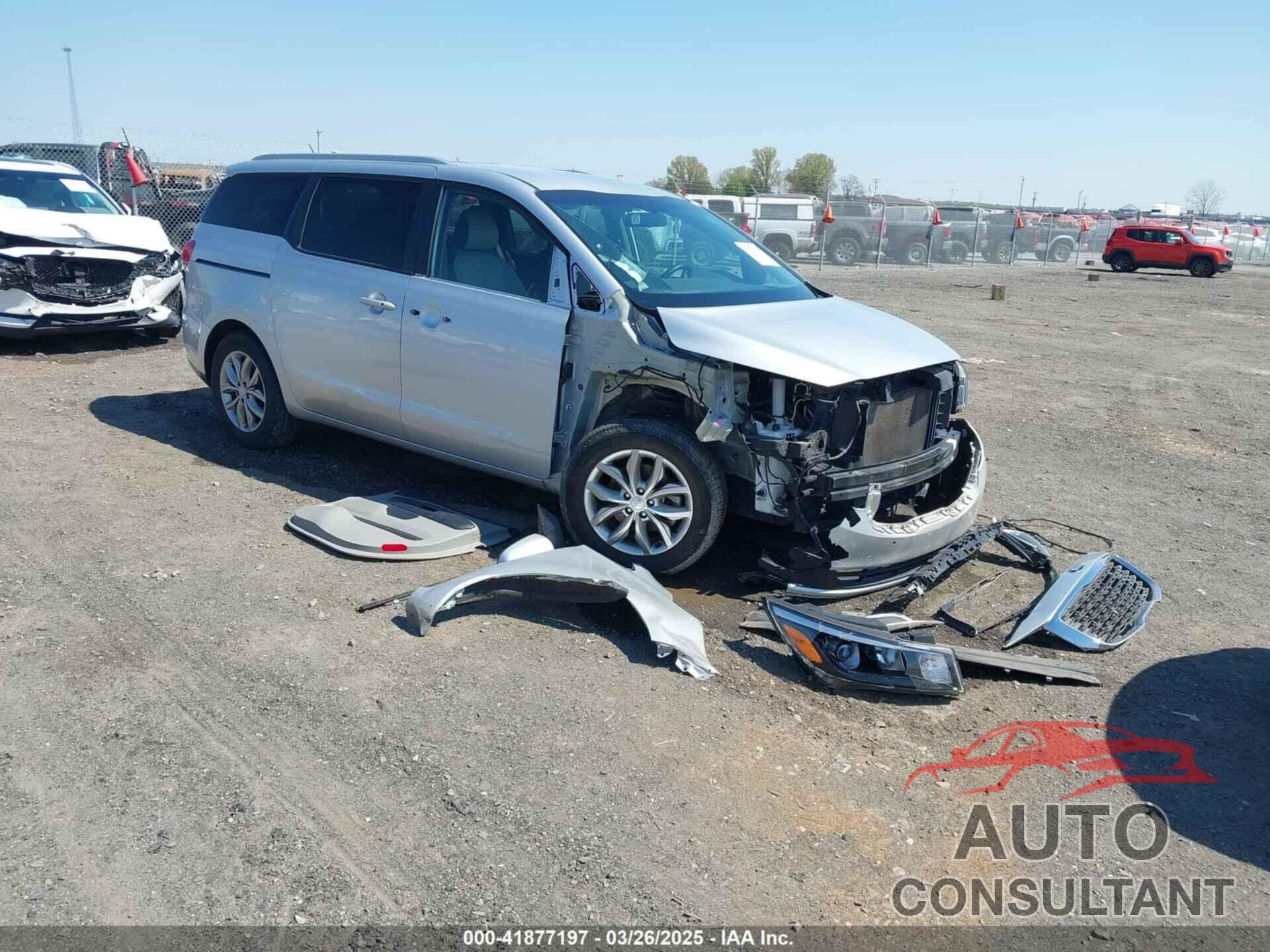 KIA SEDONA 2020 - KNDMB5C11L6613548