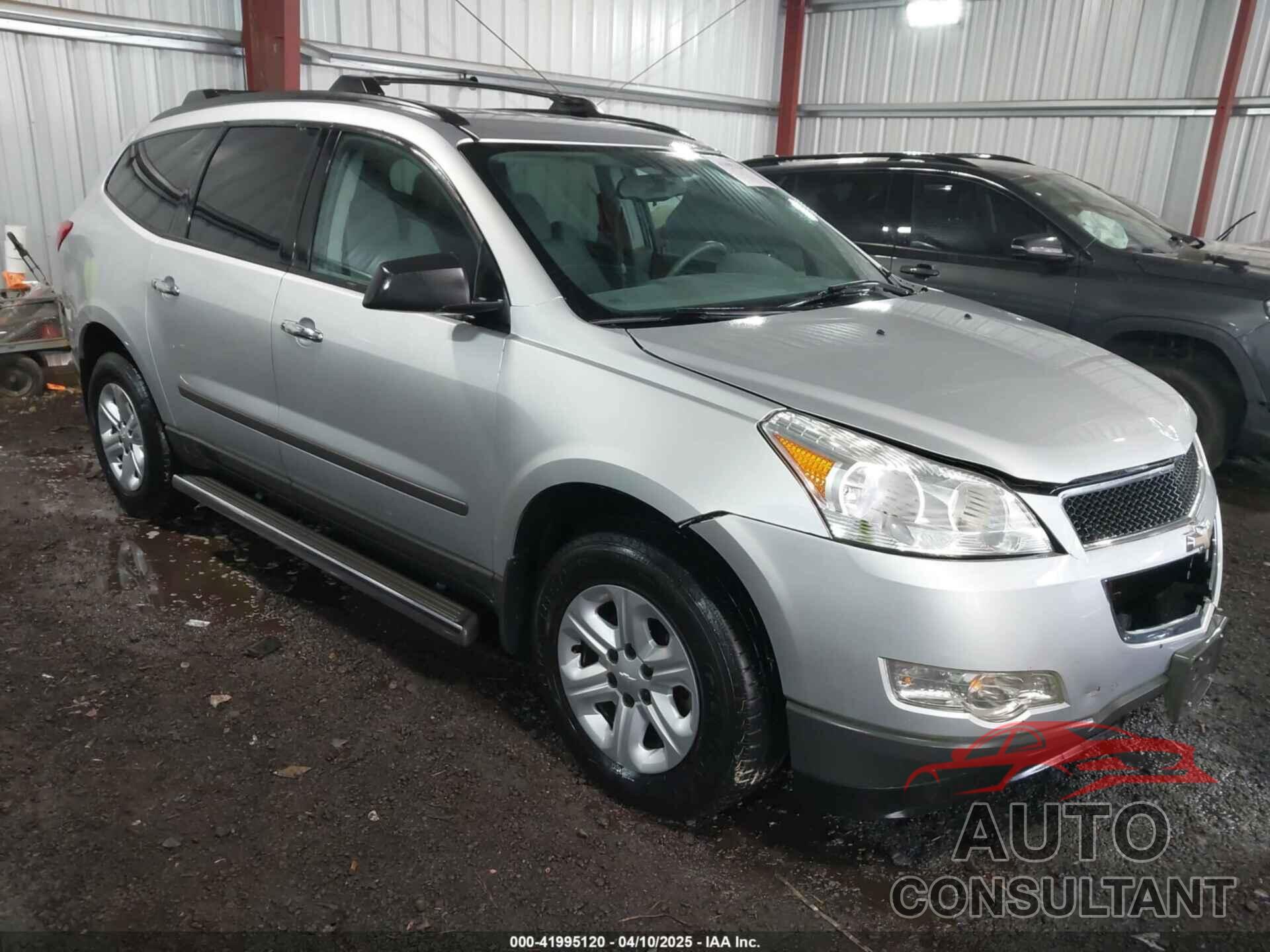 CHEVROLET TRAVERSE 2011 - 1GNKRFED7BJ418475