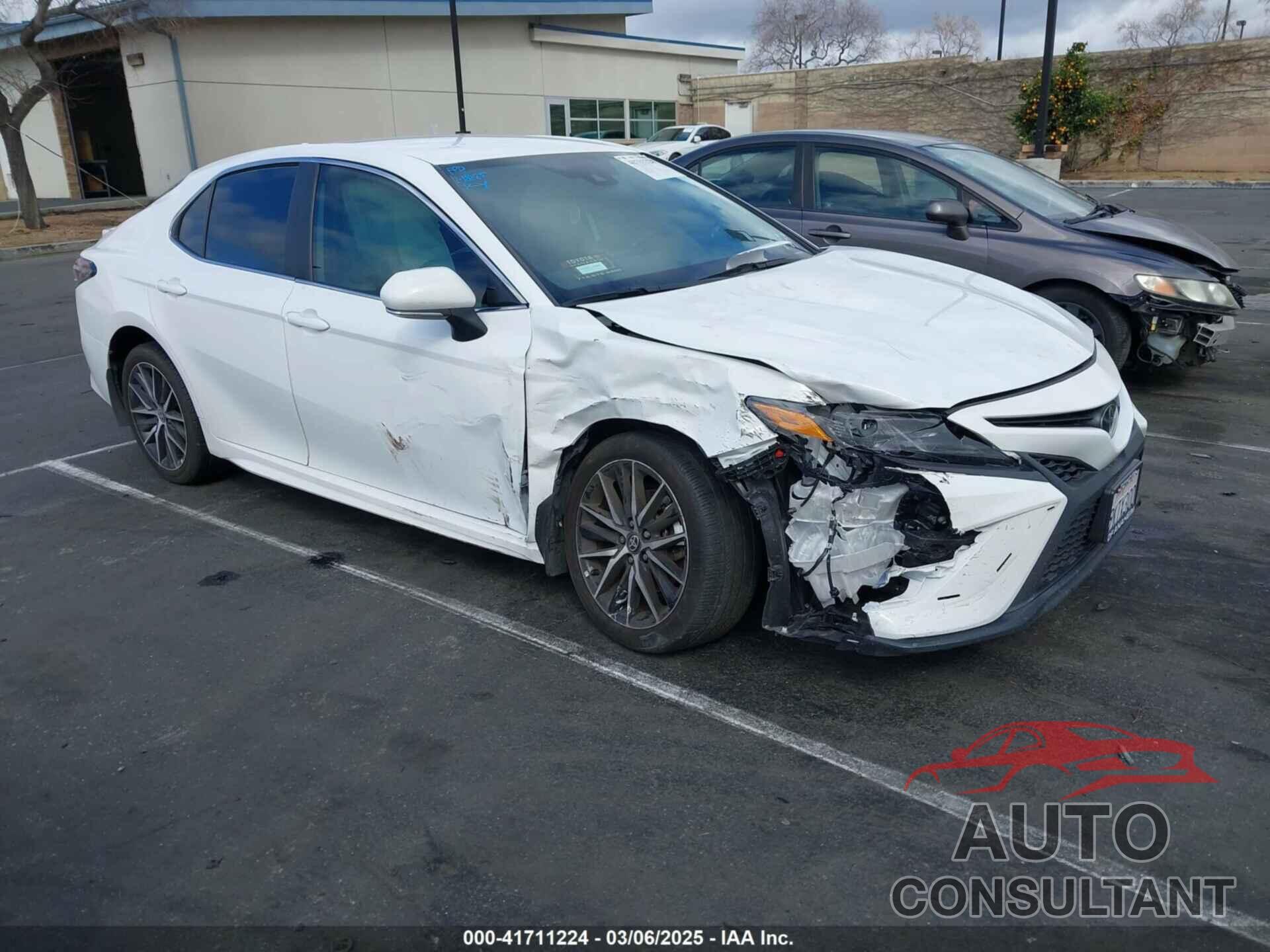 TOYOTA CAMRY 2024 - 4T1G11AK8RU872056