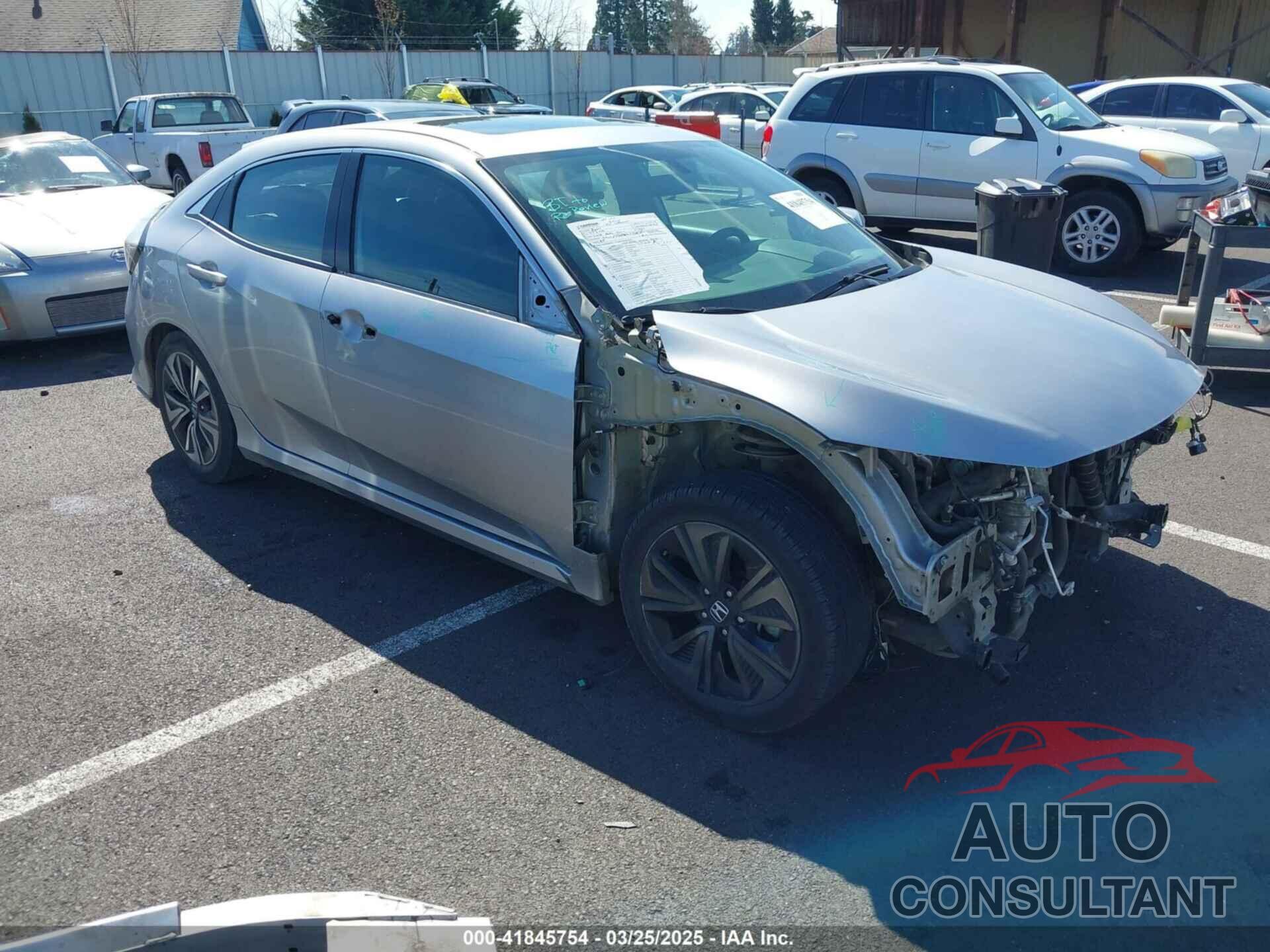 HONDA CIVIC 2018 - SHHFK7H52JU424424