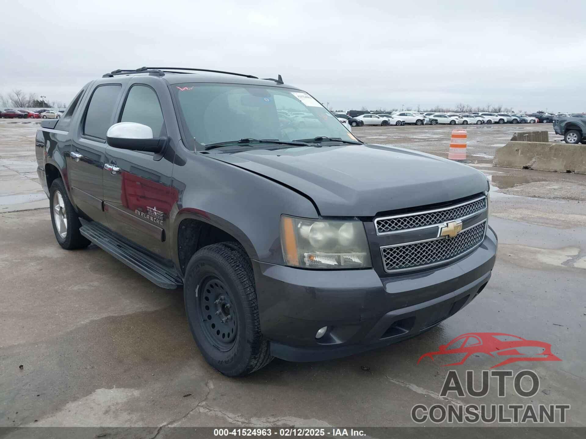 CHEVROLET AVALANCHE 1500 2011 - 3GNMCEE06BG129154