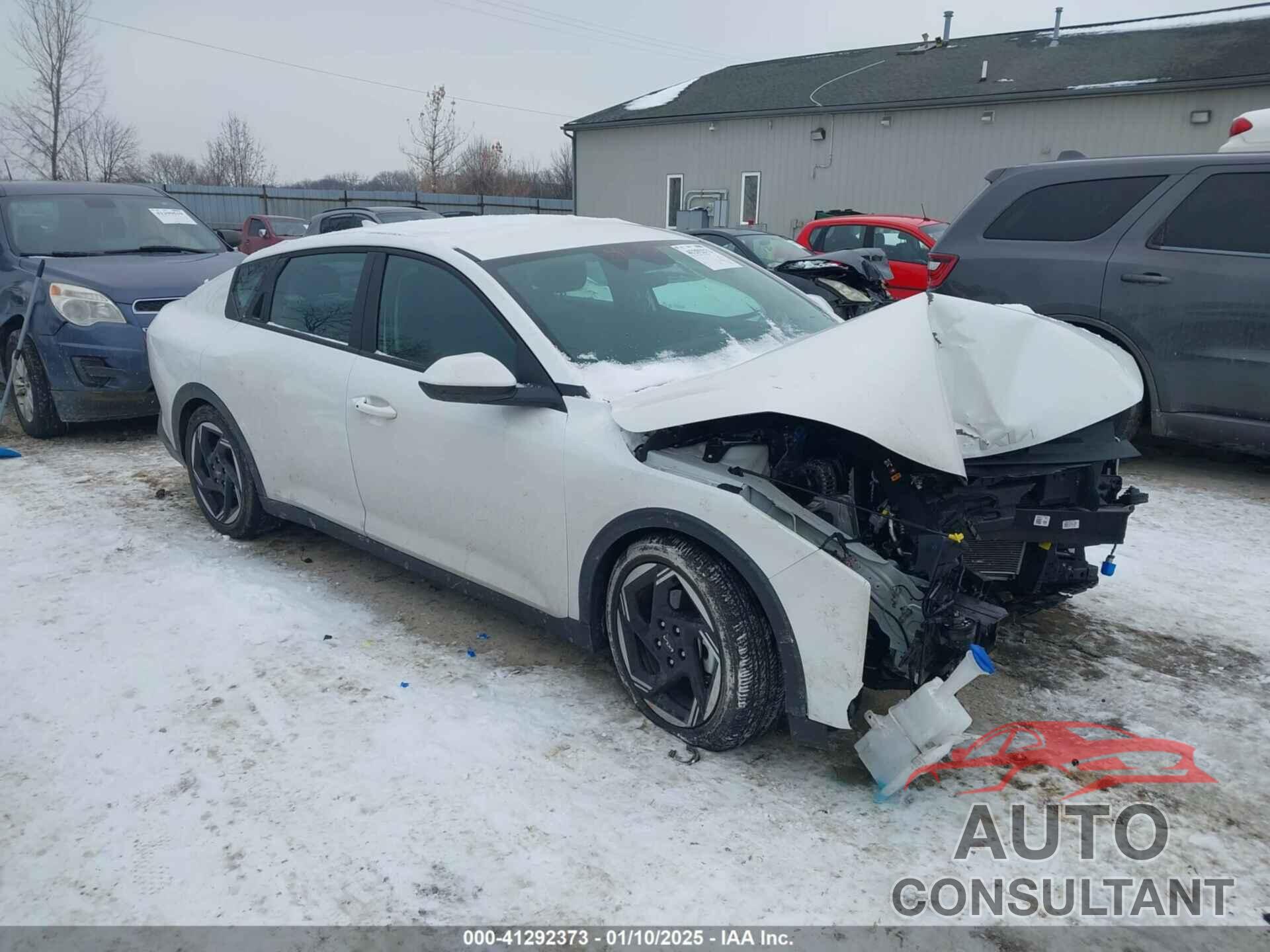 KIA K4 2025 - 3KPFU4DE2SE008137