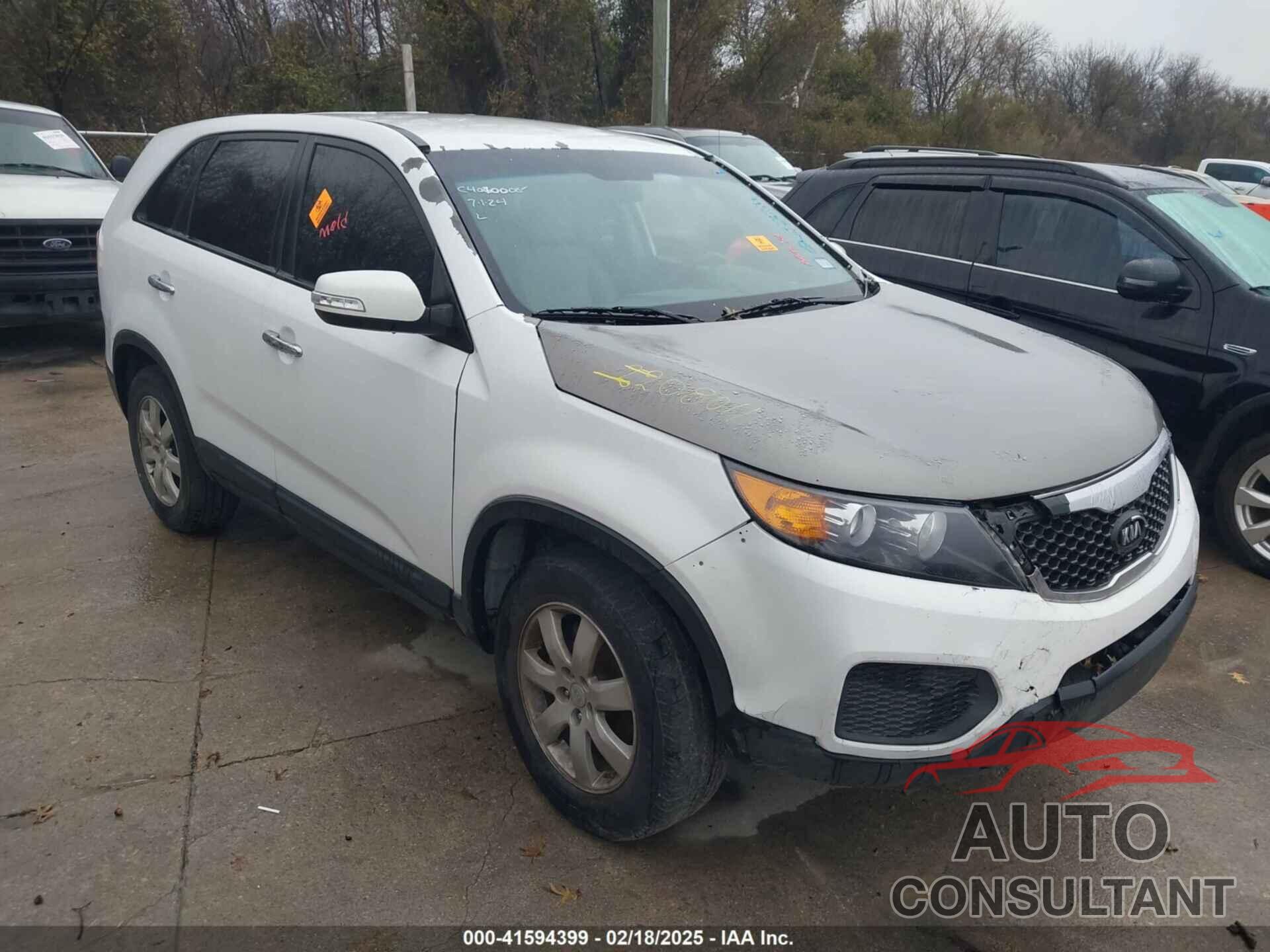 KIA SORENTO 2011 - 5XYKT3A16BG004043