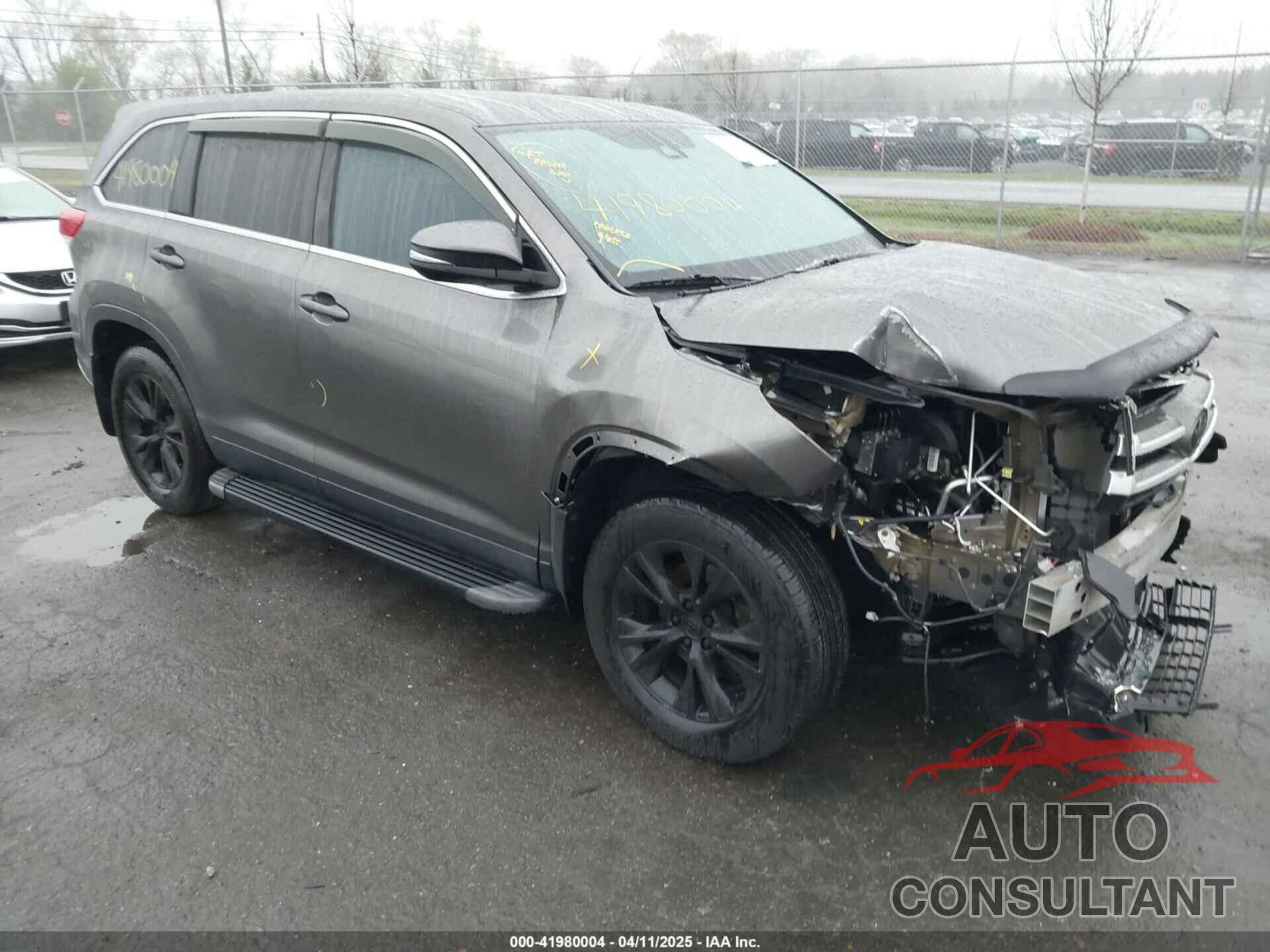 TOYOTA HIGHLANDER 2019 - 5TDBZRFHXKS929001
