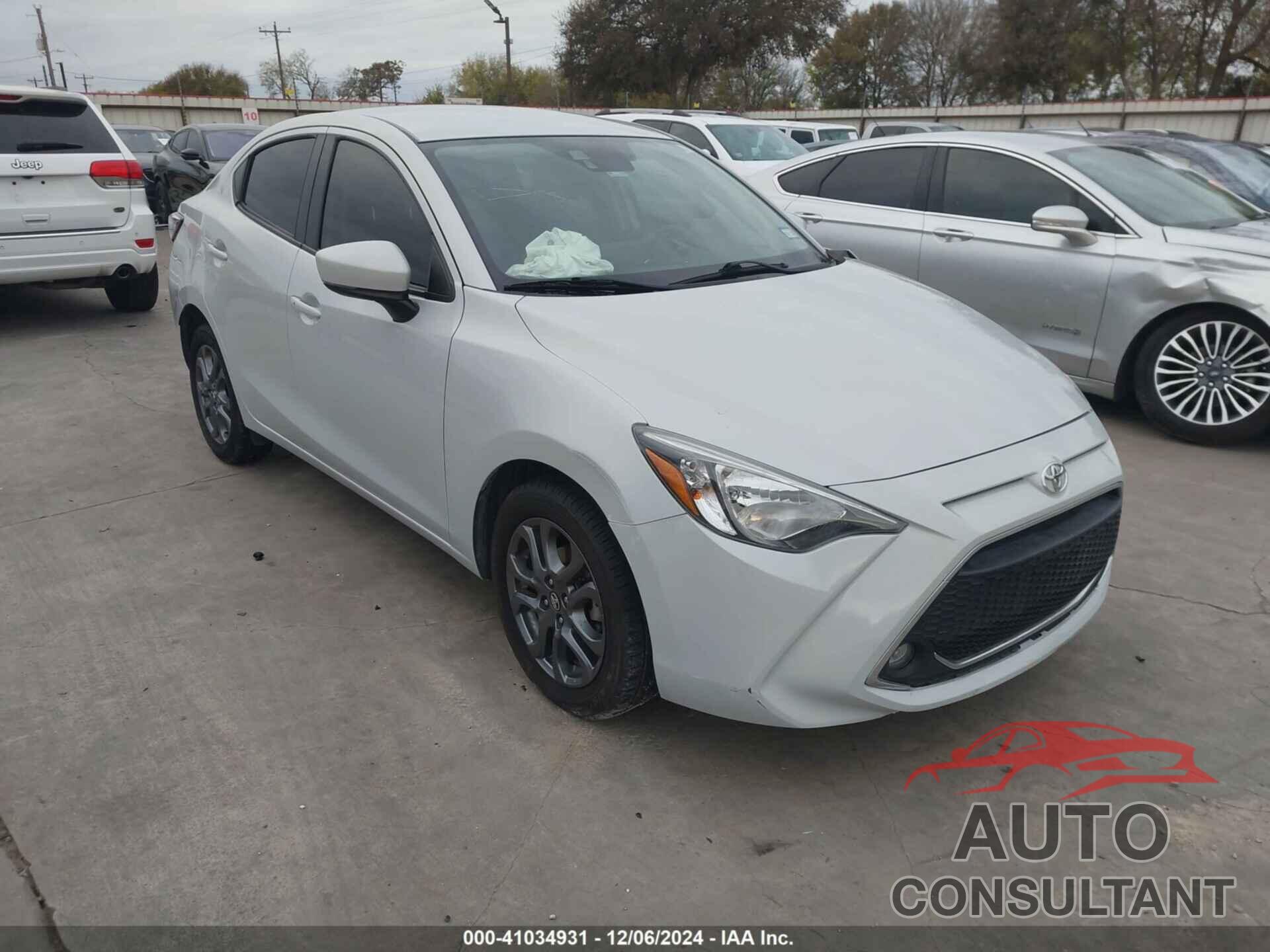 TOYOTA YARIS 2019 - 3MYDLBYVXKY500892