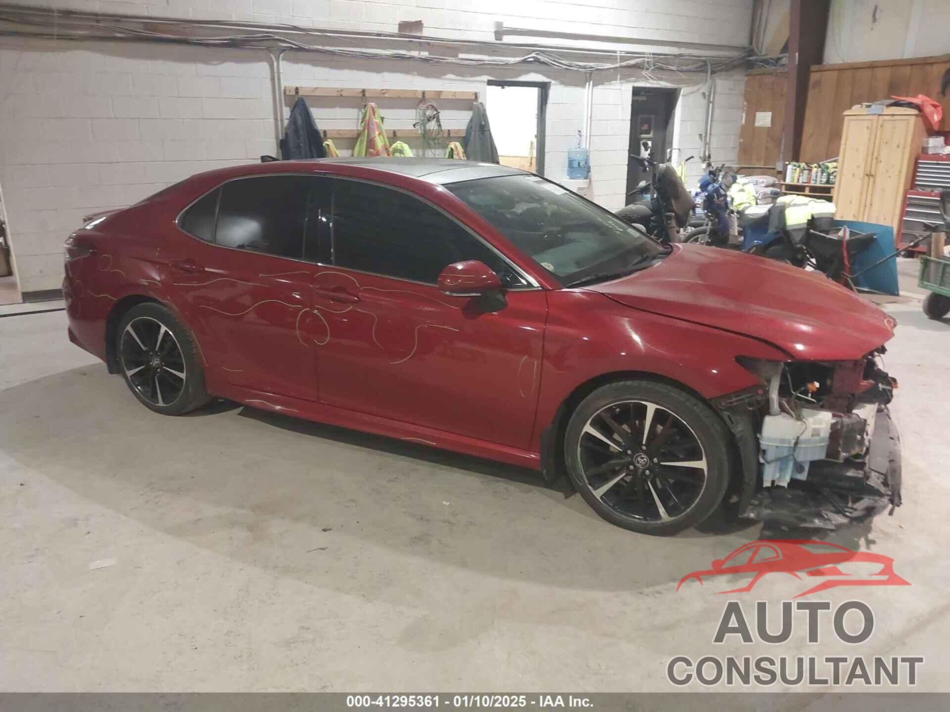 TOYOTA CAMRY 2019 - 4T1B61HK8KU196036