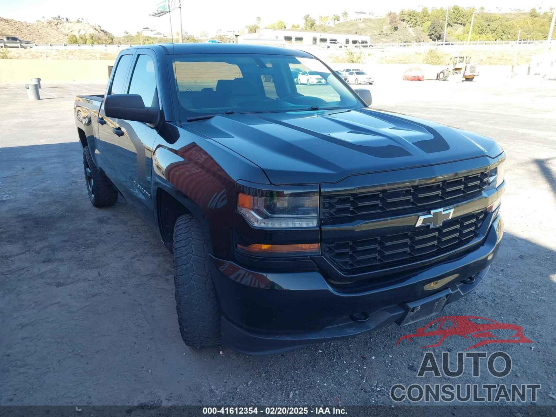 CHEVROLET SILVERADO 1500 2017 - 1GCRCPEH4HZ345898
