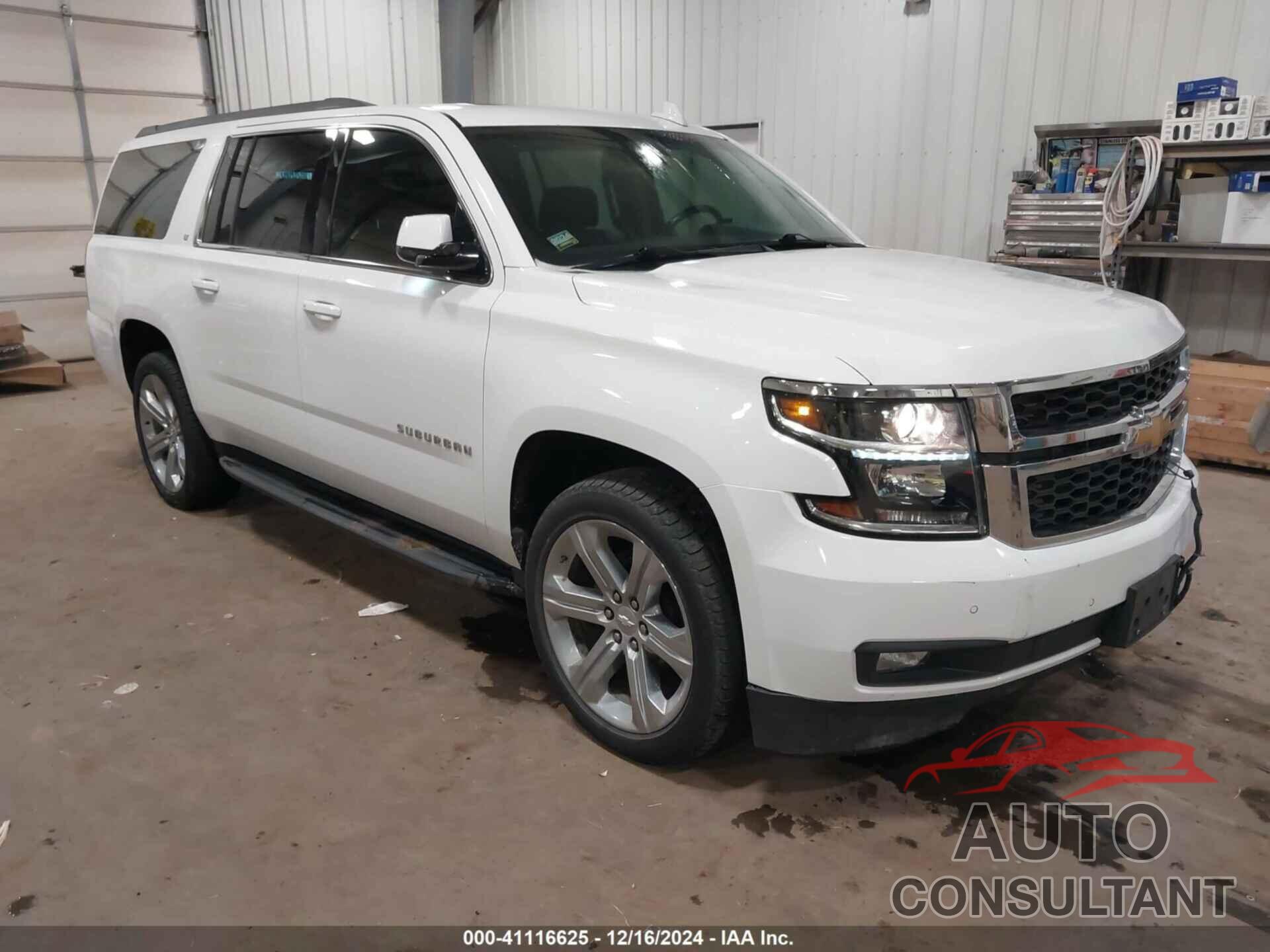 CHEVROLET SUBURBAN 2019 - 1GNSKHKC4KR267091