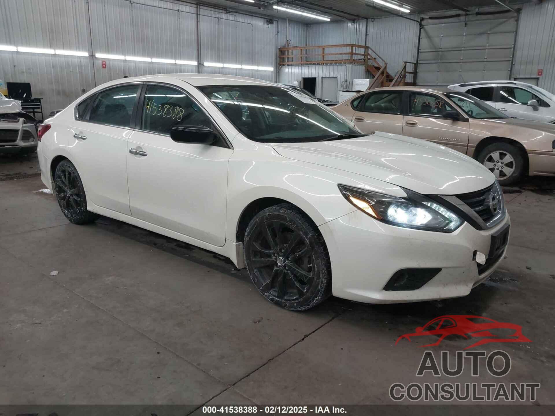 NISSAN ALTIMA 2017 - 1N4AL3AP8HC239093