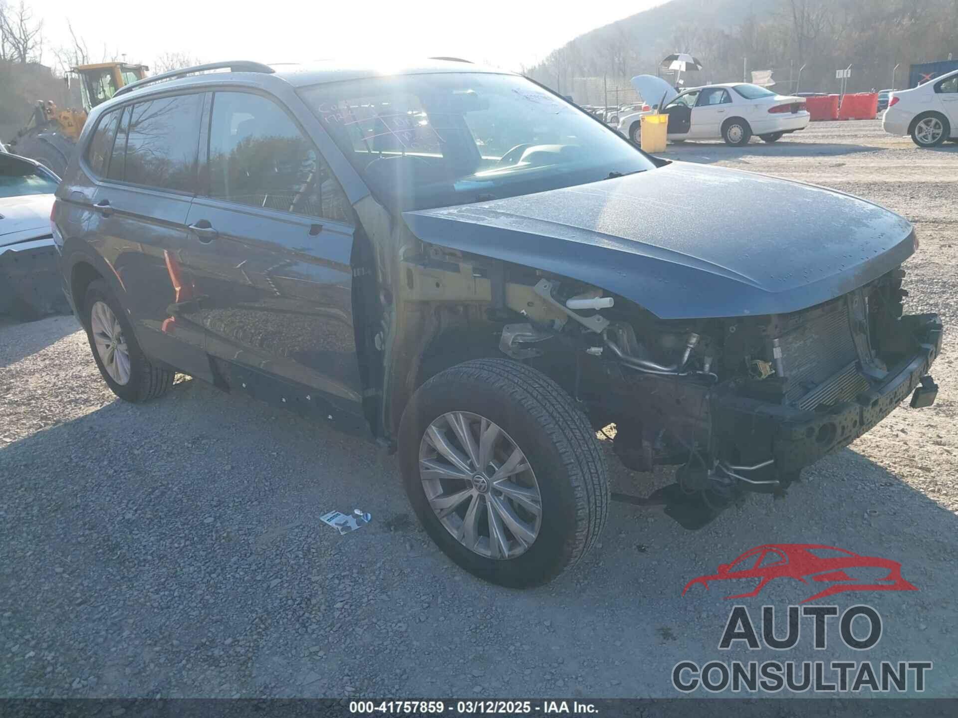 VOLKSWAGEN TIGUAN 2019 - 3VV0B7AX1KM059932