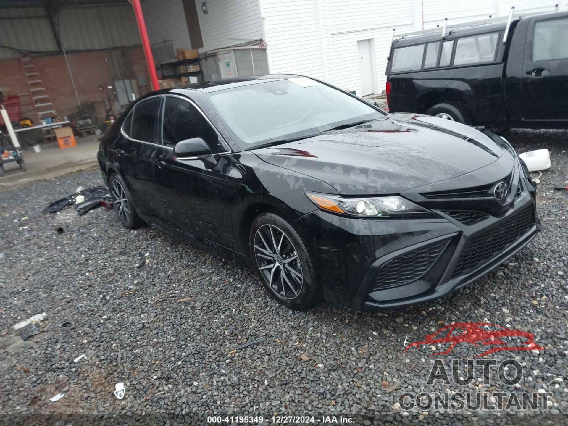 TOYOTA CAMRY 2023 - 4T1G11AKXPU819341