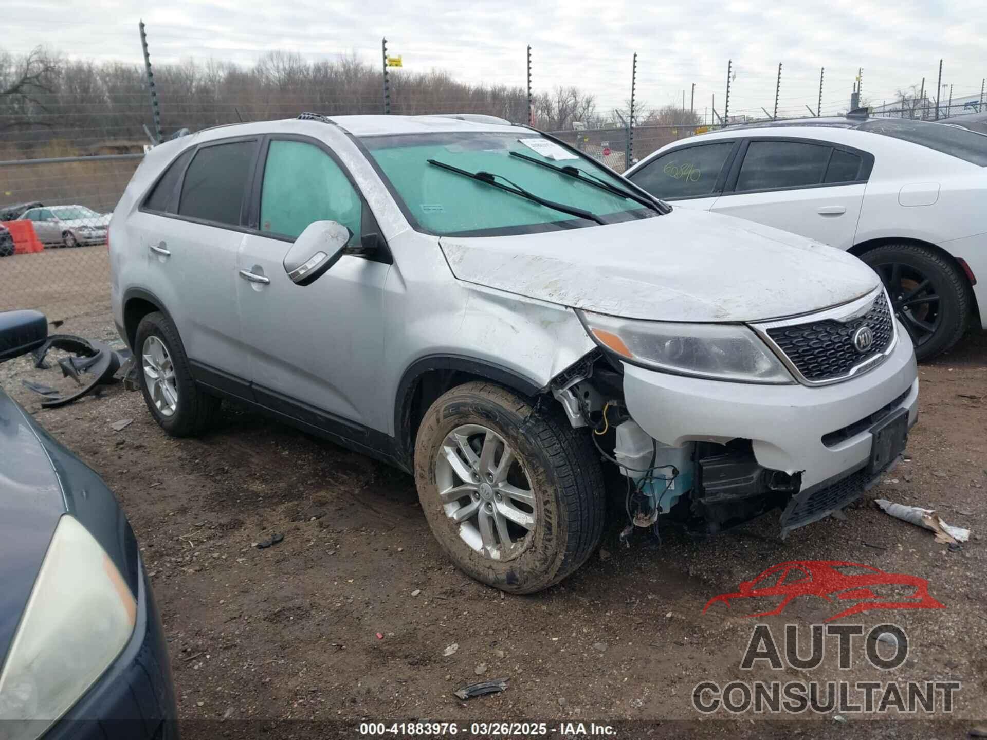 KIA SORENTO 2015 - 5XYKT4A77FG621662