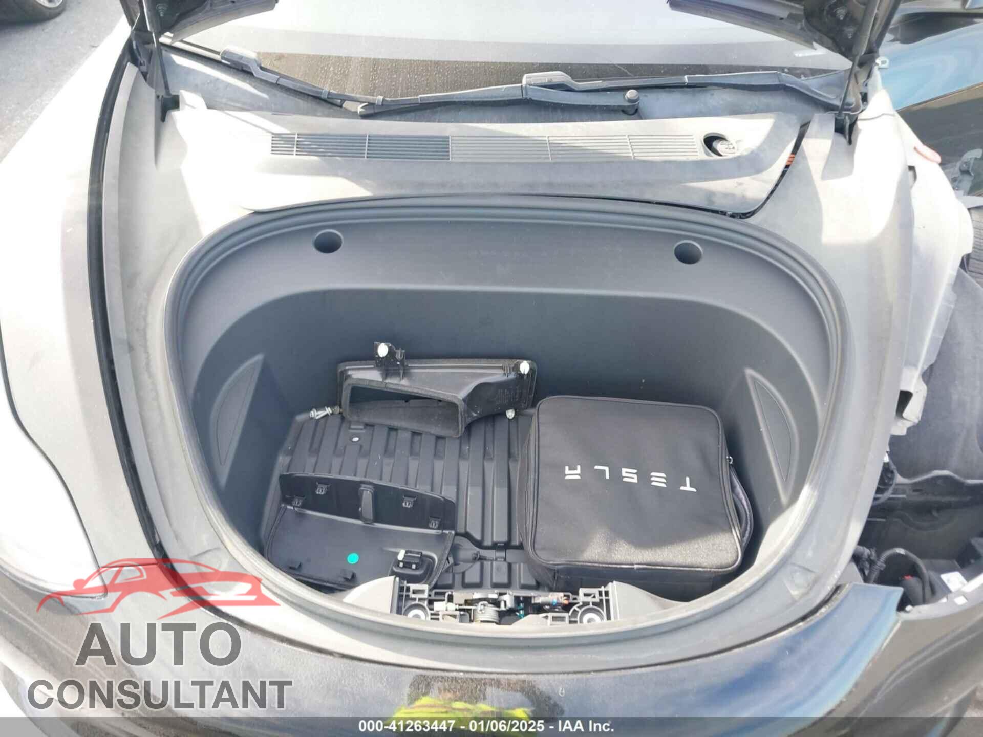 TESLA MODEL 3 2021 - 5YJ3E1EB5MF004325