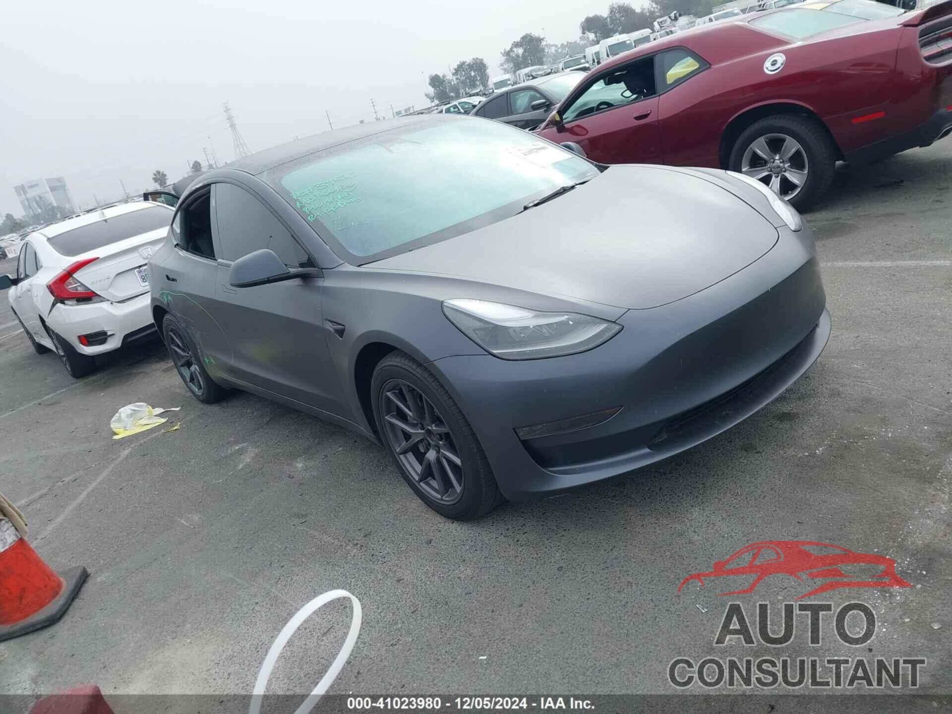 TESLA MODEL 3 2023 - 5YJ3E1EA4PF698033