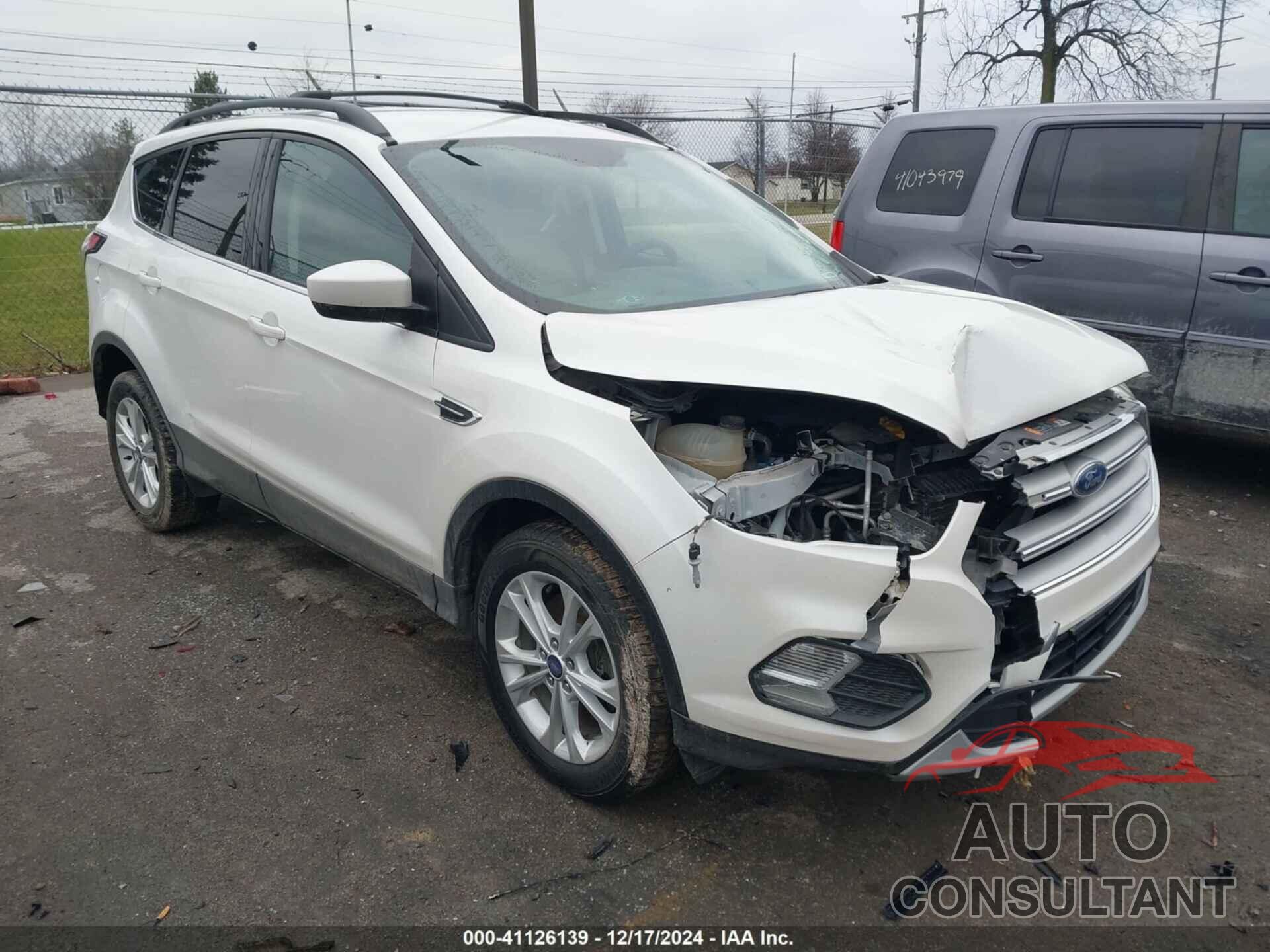 FORD ESCAPE 2017 - 1FMCU9G95HUE15289