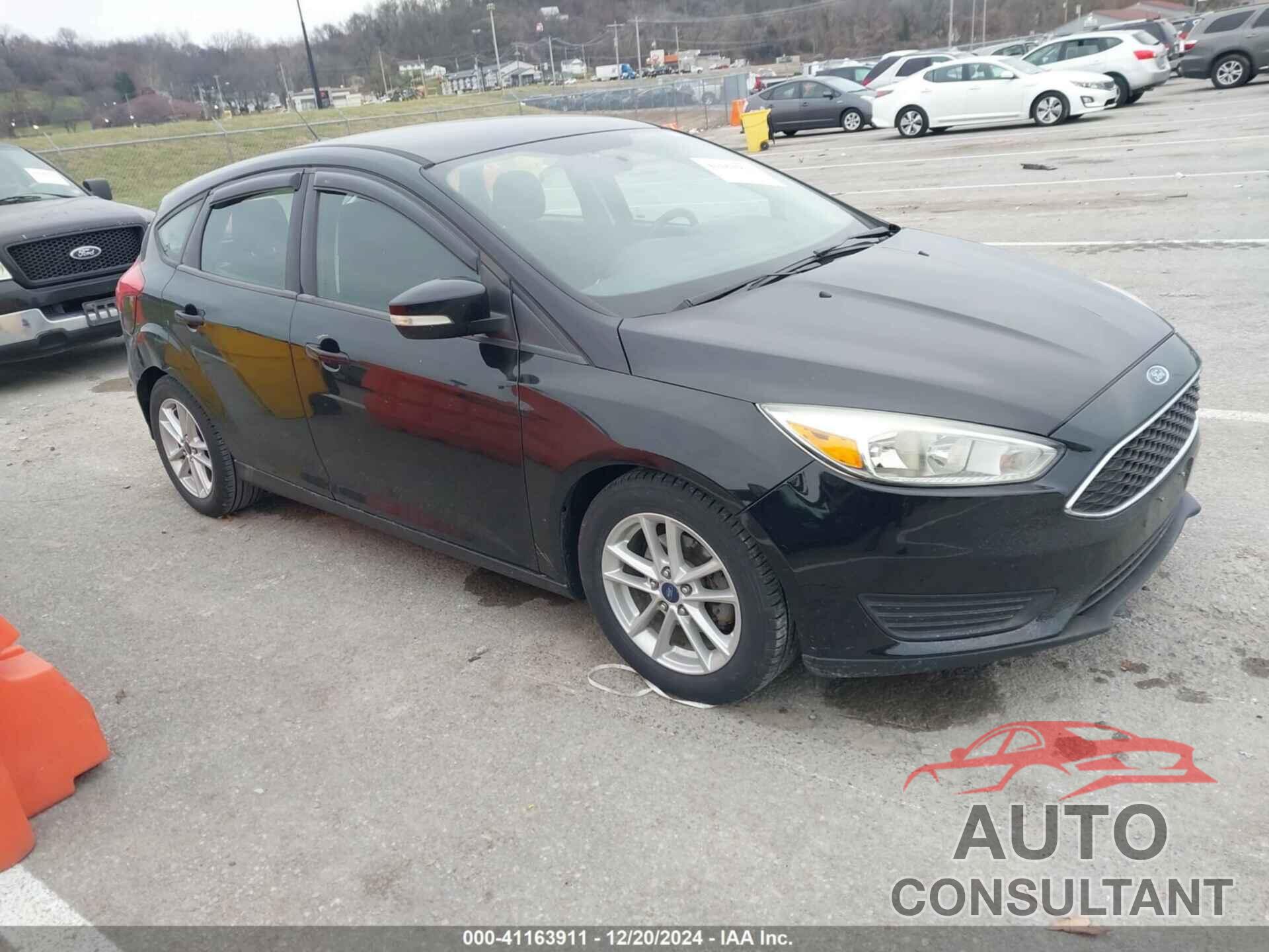 FORD FOCUS 2016 - 1FADP3K2XGL386132