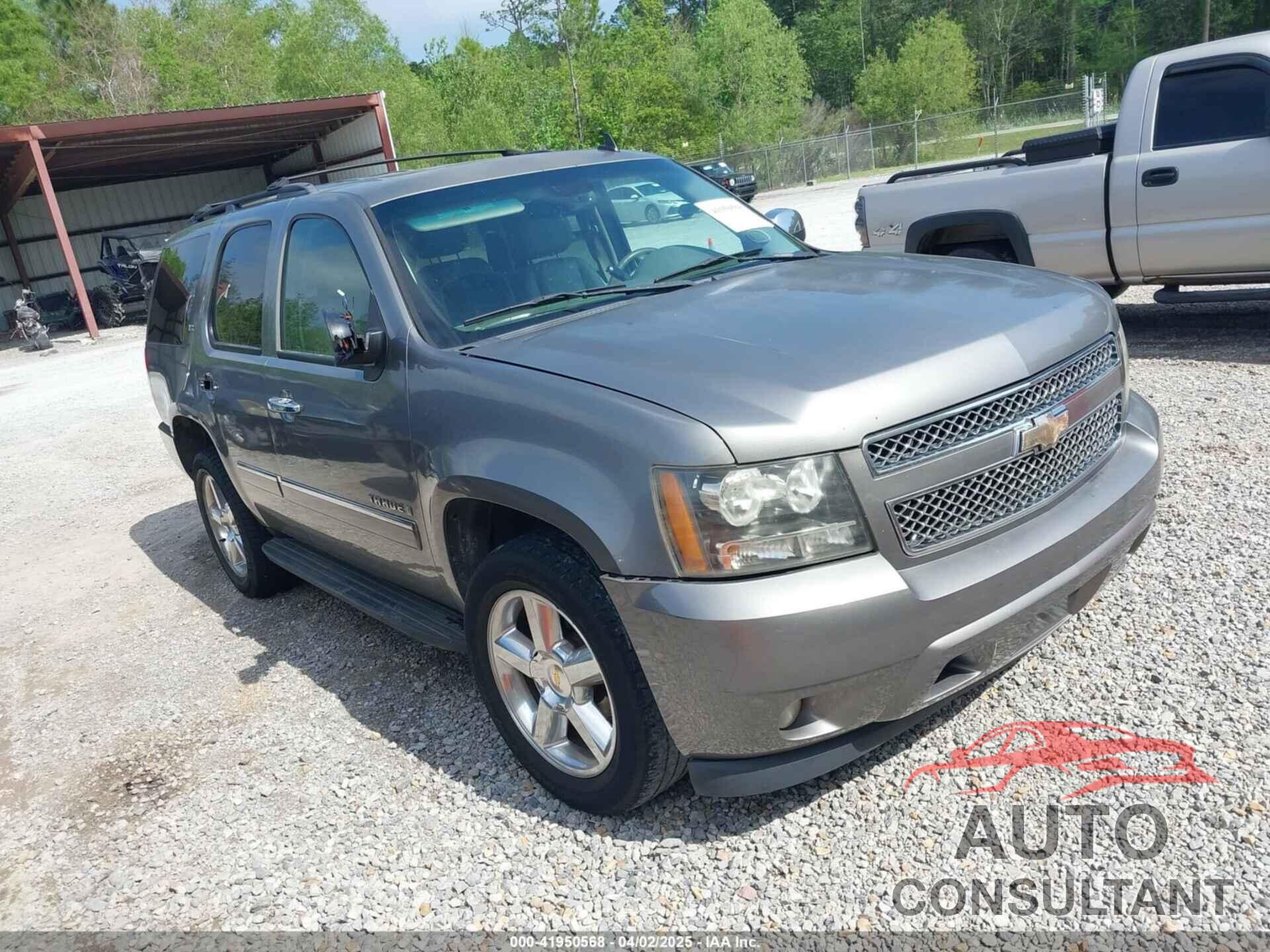 CHEVROLET TAHOE 2009 - 1GNFC33J89R200468