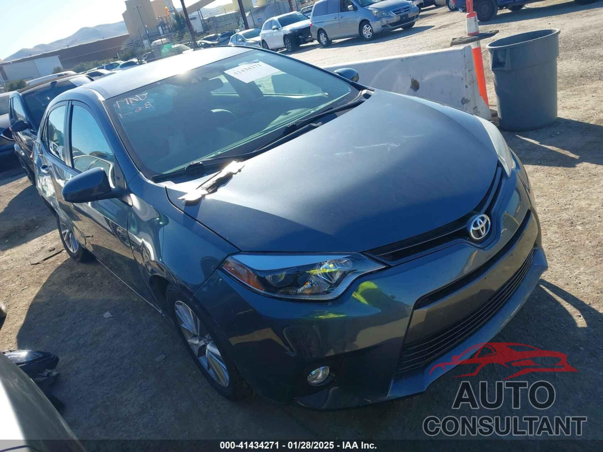 TOYOTA COROLLA 2015 - 5YFBURHE8FP323552