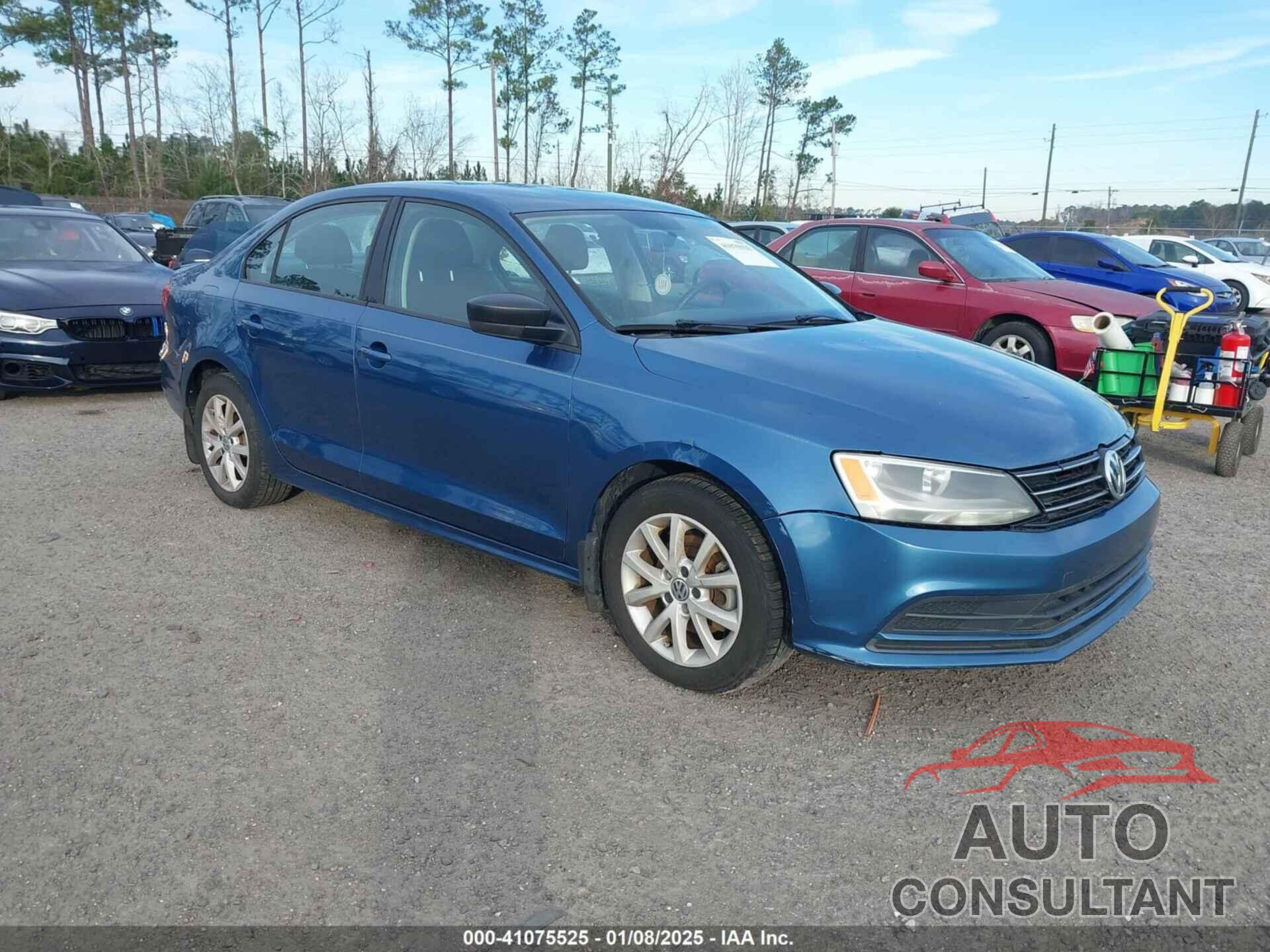 VOLKSWAGEN JETTA 2015 - 3VWD17AJ5FM268950